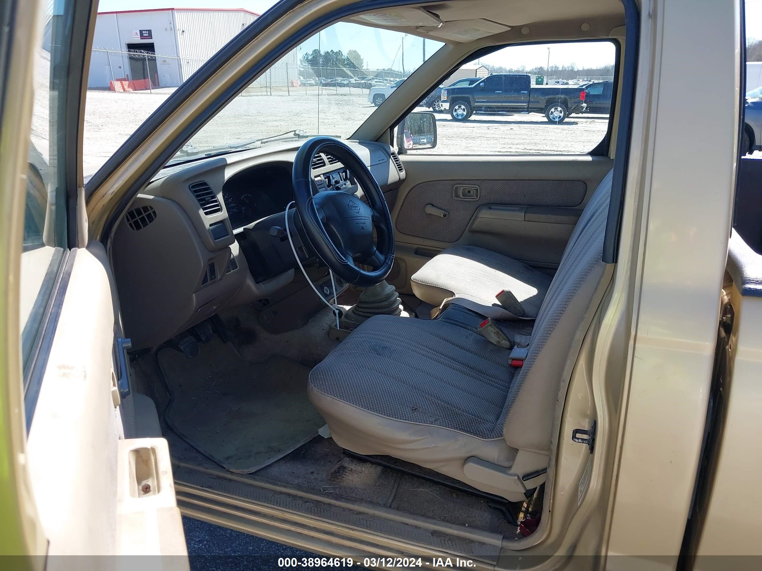 Photo 7 VIN: 1N6DD21S3WC337798 - NISSAN NAVARA (FRONTIER) 