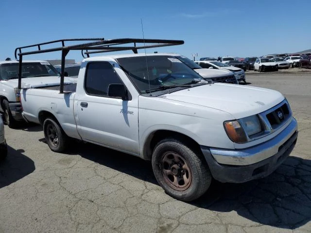 Photo 3 VIN: 1N6DD21S3YC300883 - NISSAN FRONTIER 