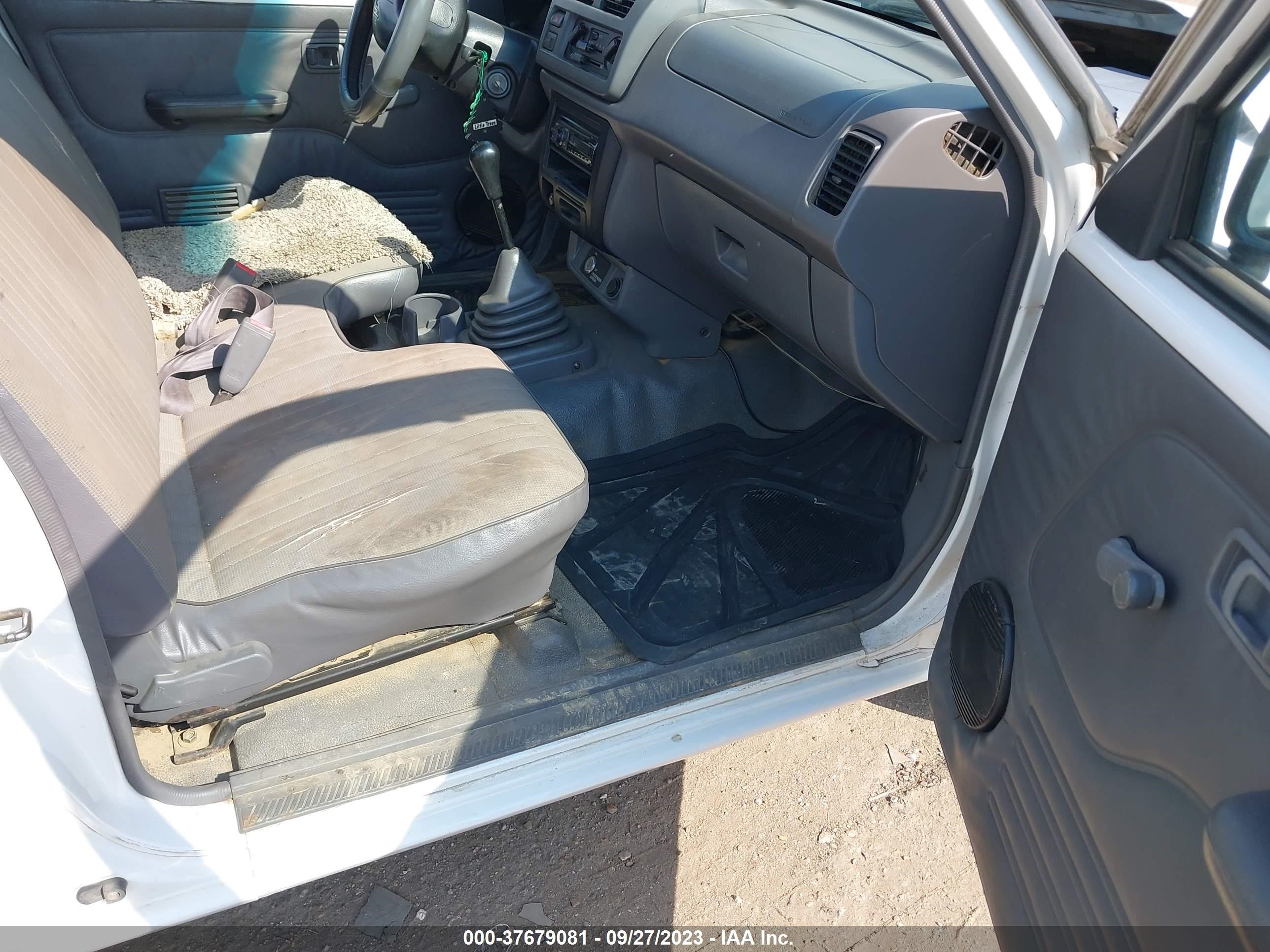 Photo 4 VIN: 1N6DD21S4WC336658 - NISSAN NAVARA (FRONTIER) 