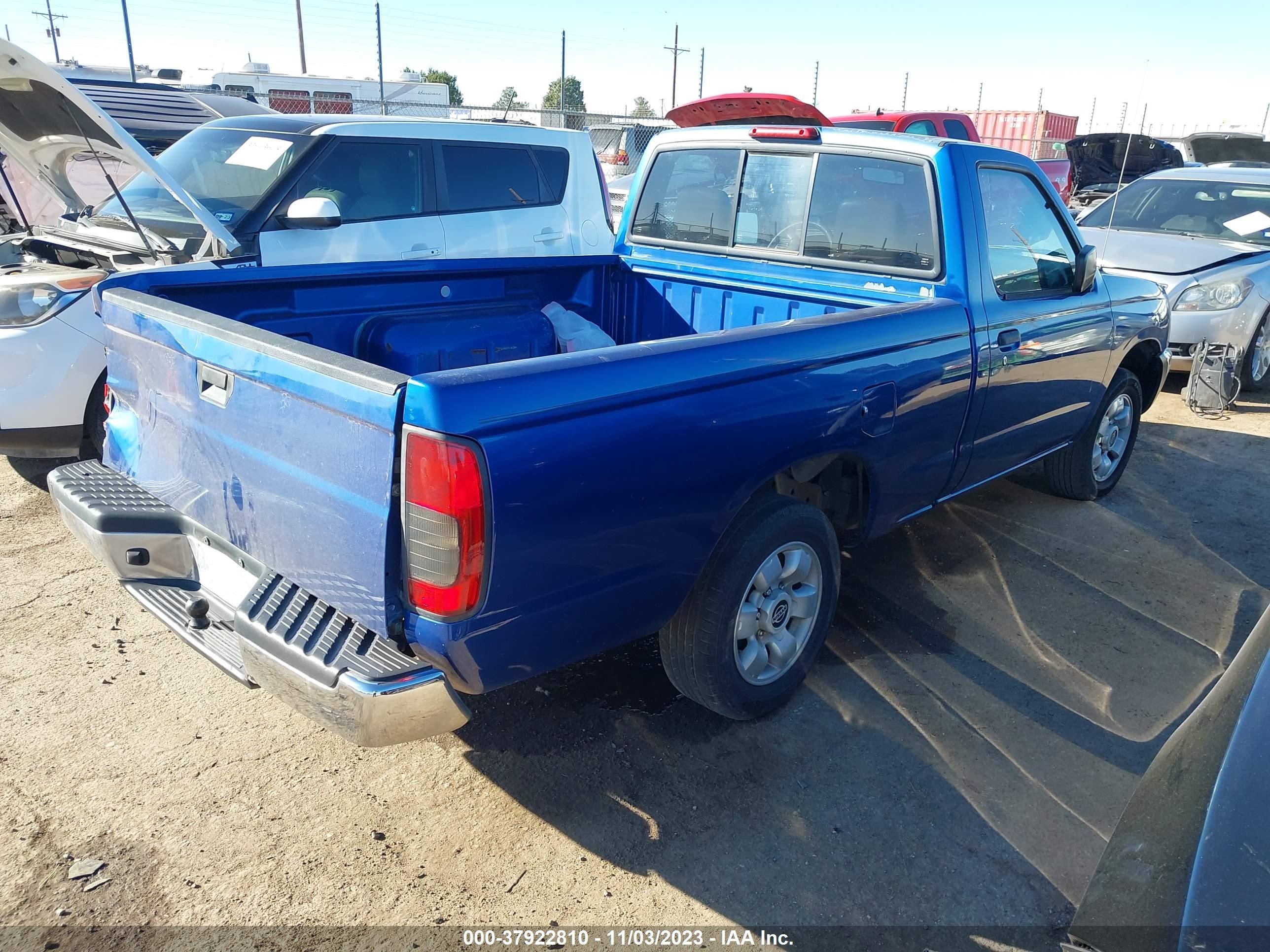 Photo 3 VIN: 1N6DD21S5XC310362 - NISSAN NAVARA (FRONTIER) 