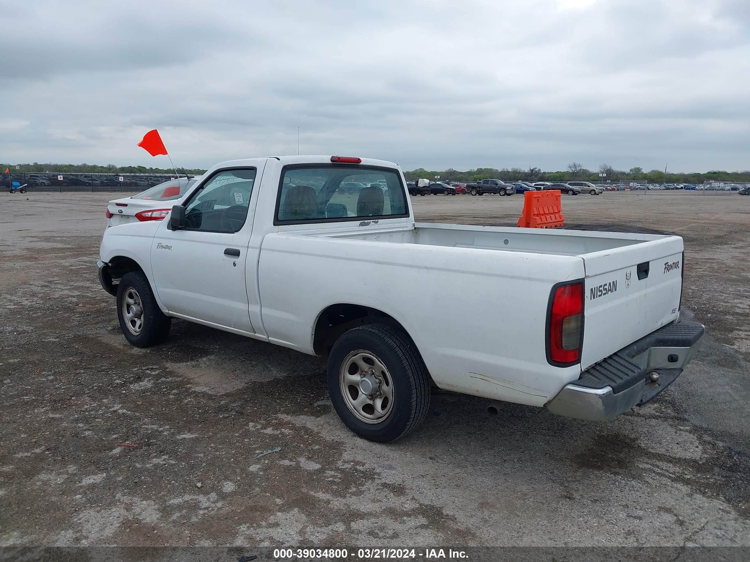 Photo 2 VIN: 1N6DD21SXYC407333 - NISSAN NAVARA (FRONTIER) 