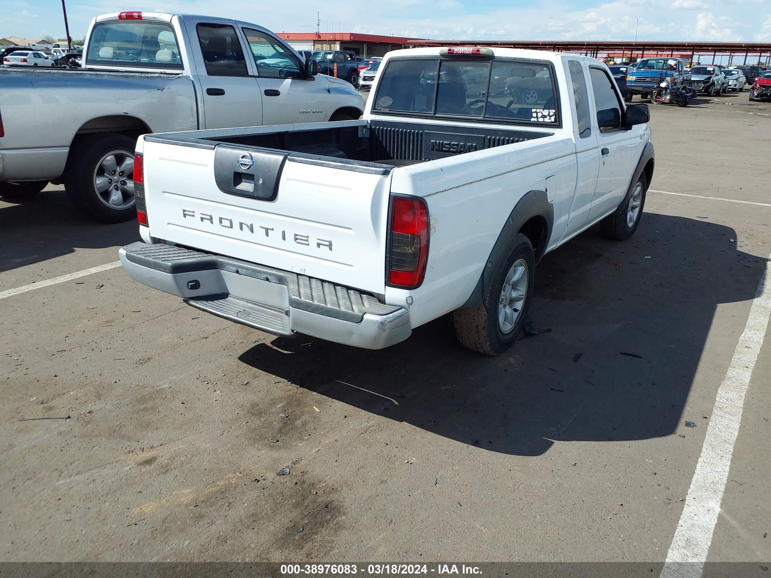 Photo 3 VIN: 1N6DD26S02C316345 - NISSAN NAVARA (FRONTIER) 