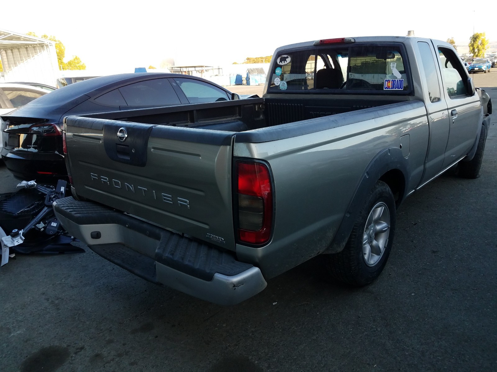 Photo 3 VIN: 1N6DD26S12C396089 - NISSAN FRONTIER K 