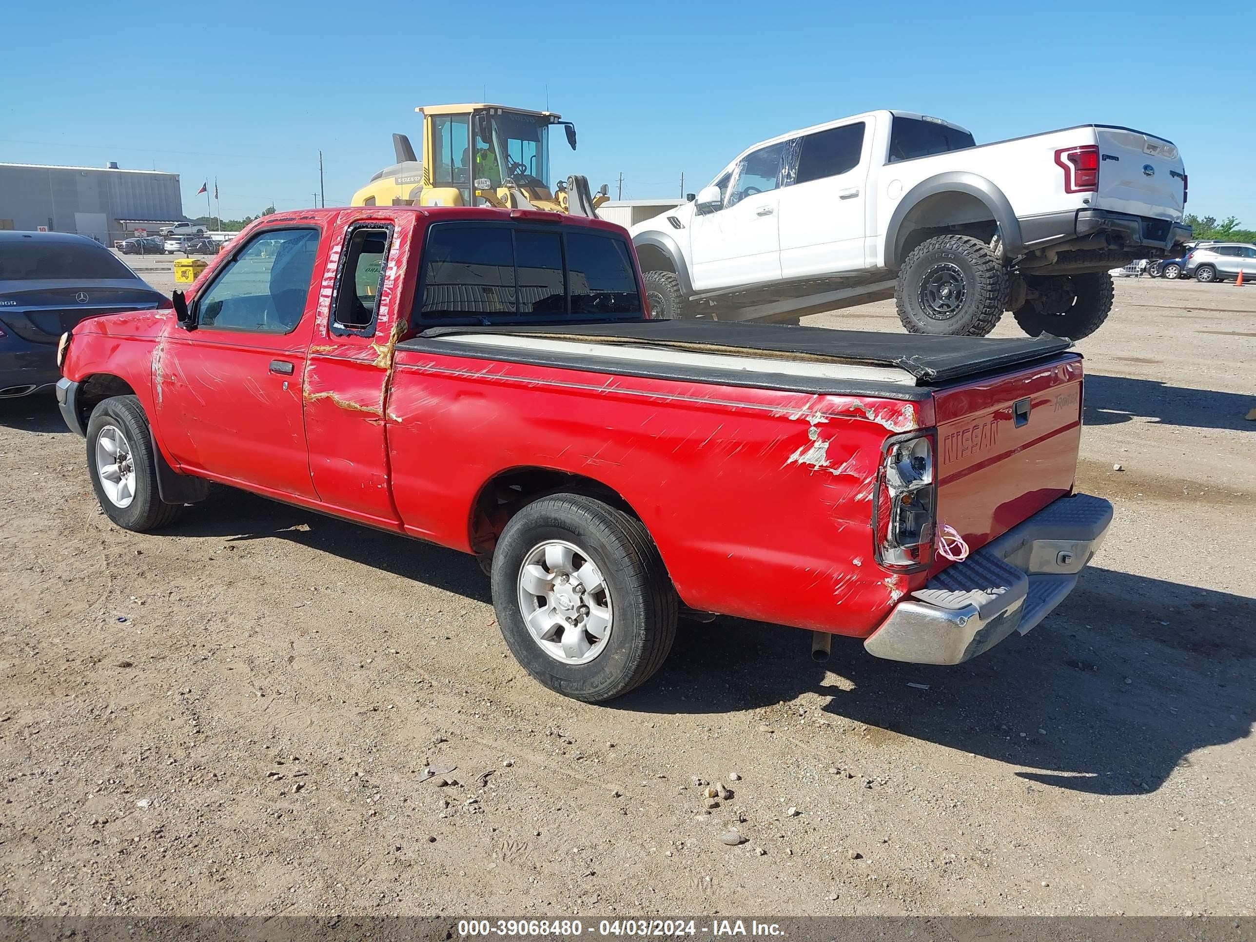 Photo 2 VIN: 1N6DD26S1YC437510 - NISSAN NAVARA (FRONTIER) 