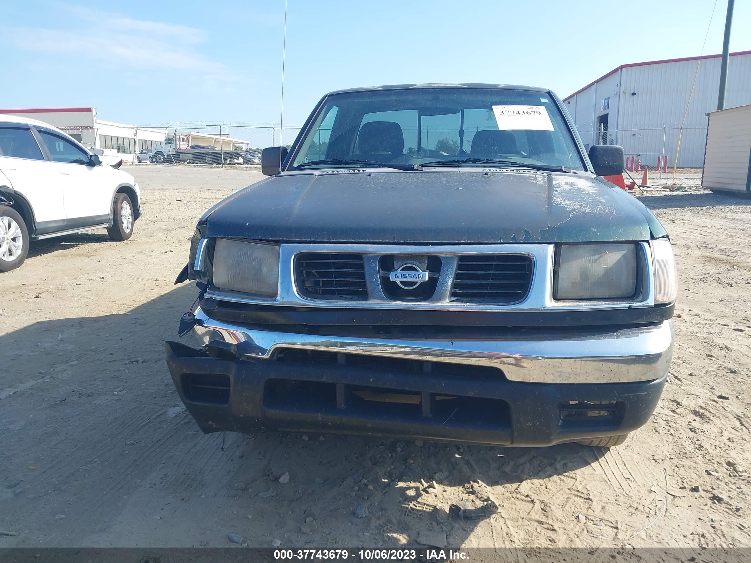 Photo 5 VIN: 1N6DD26S3YC383904 - NISSAN NAVARA (FRONTIER) 