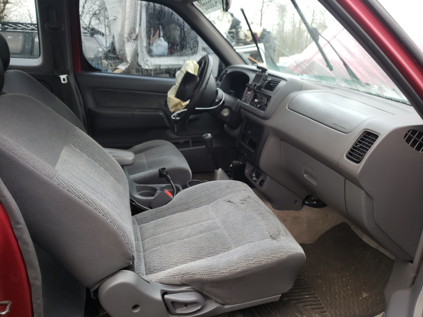 Photo 4 VIN: 1N6DD26S5WC335916 - NISSAN FRONTIER K 