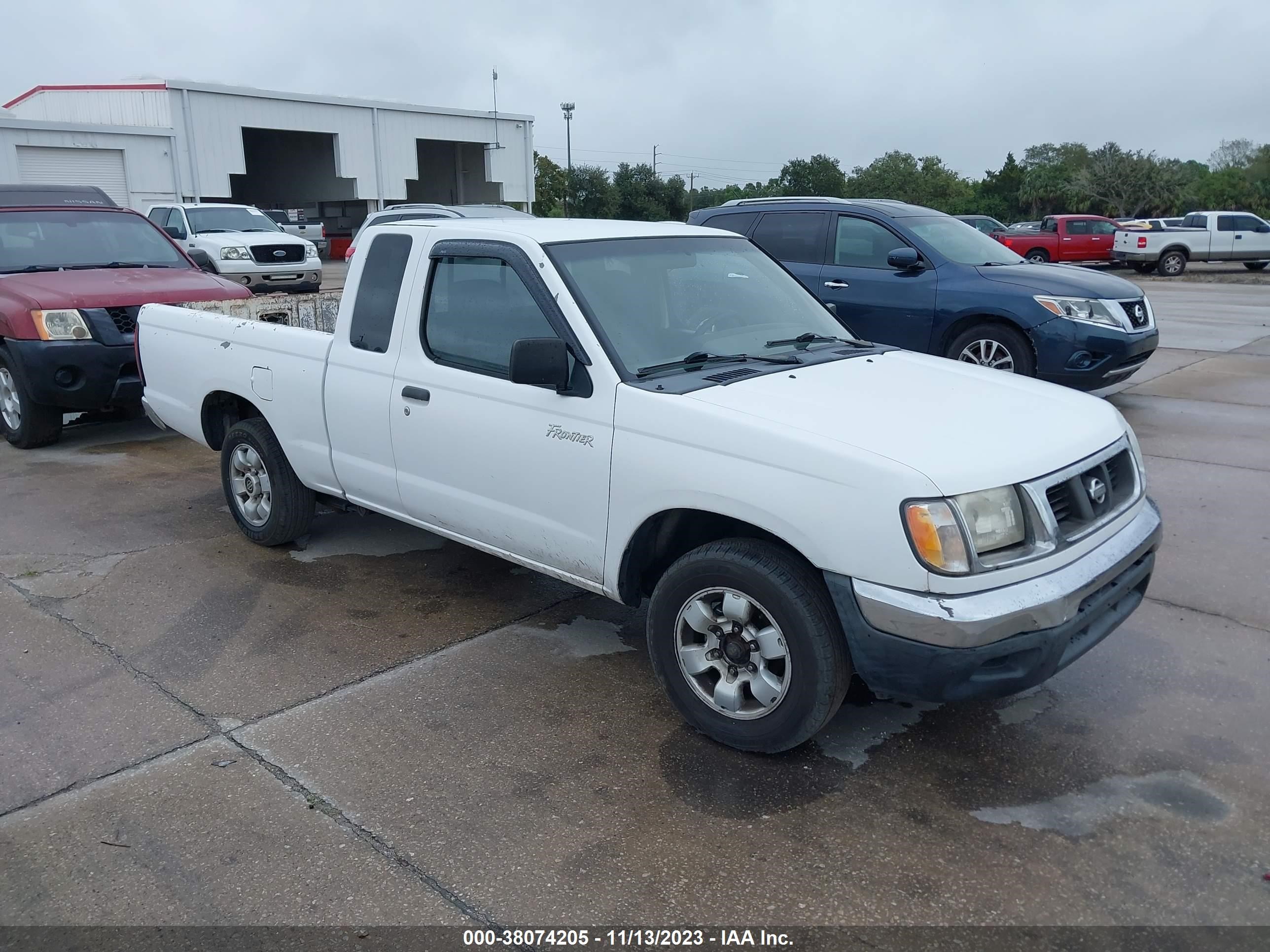 Photo 0 VIN: 1N6DD26S5YC405269 - NISSAN NAVARA (FRONTIER) 