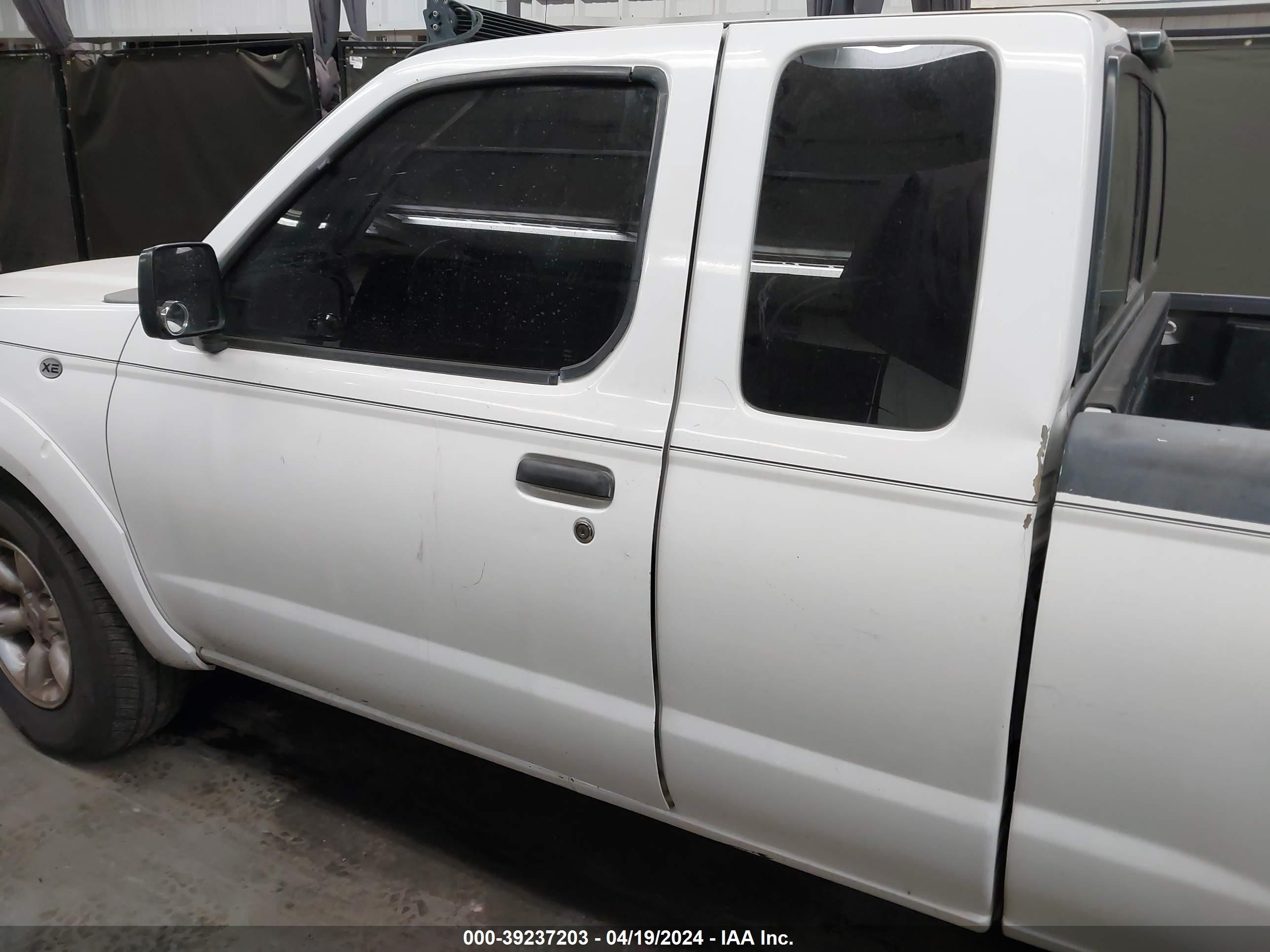 Photo 12 VIN: 1N6DD26S61C346660 - NISSAN NAVARA (FRONTIER) 