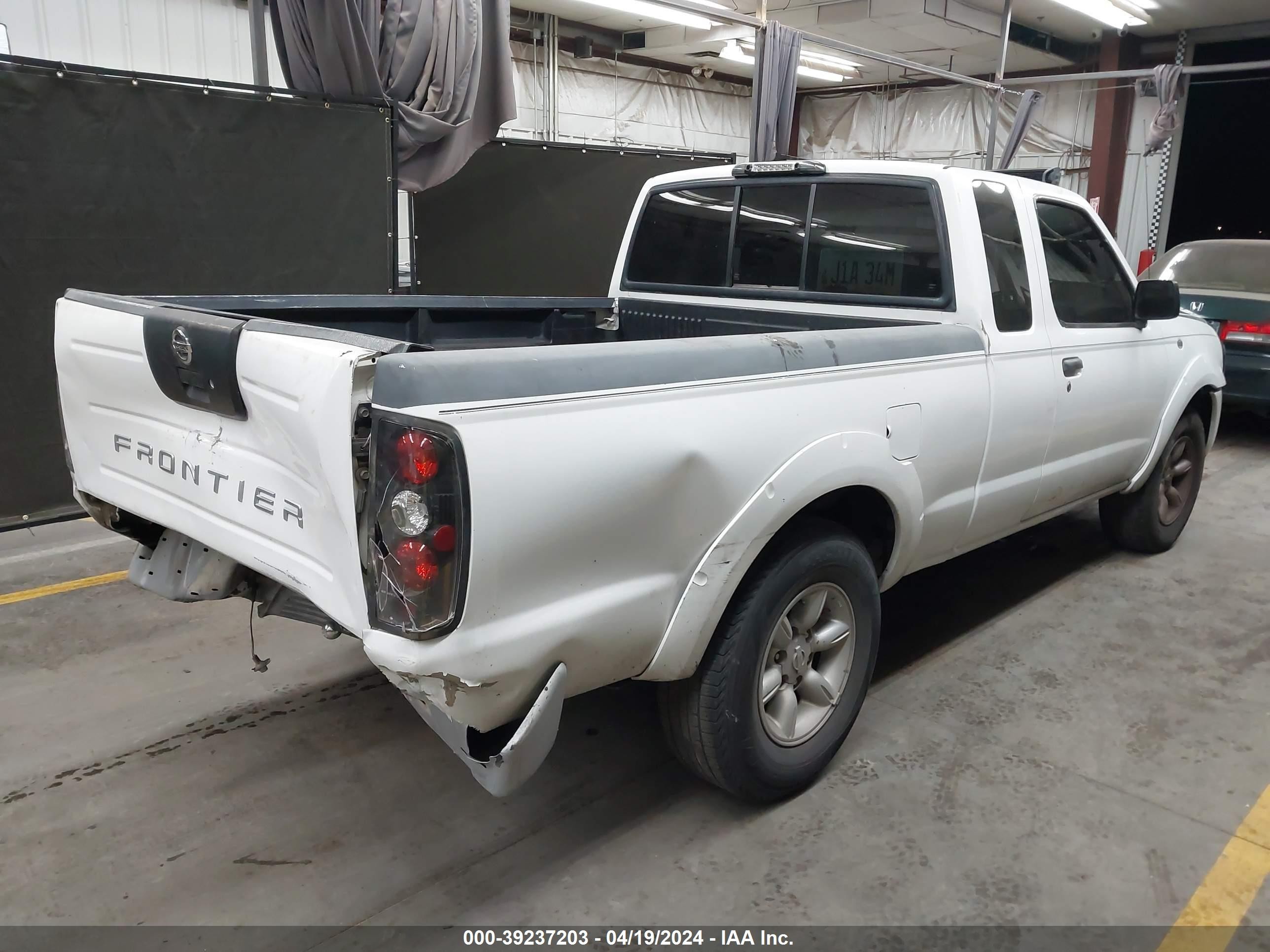 Photo 3 VIN: 1N6DD26S61C346660 - NISSAN NAVARA (FRONTIER) 