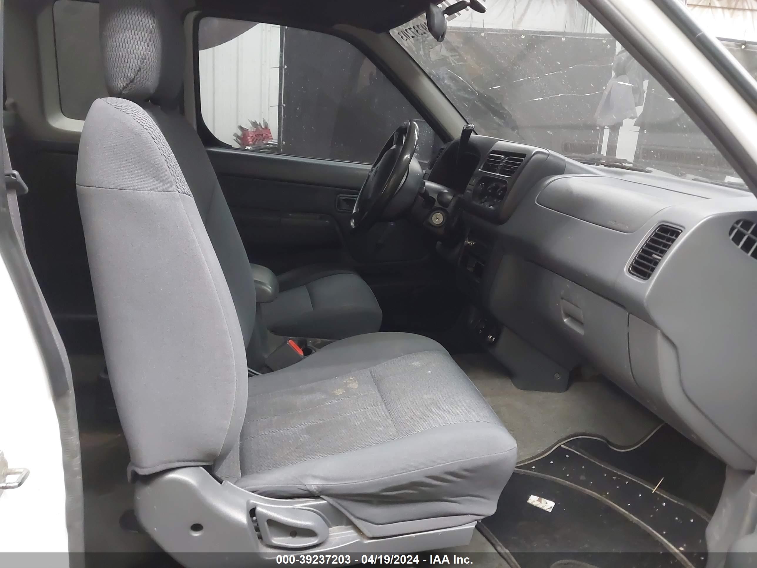 Photo 4 VIN: 1N6DD26S61C346660 - NISSAN NAVARA (FRONTIER) 