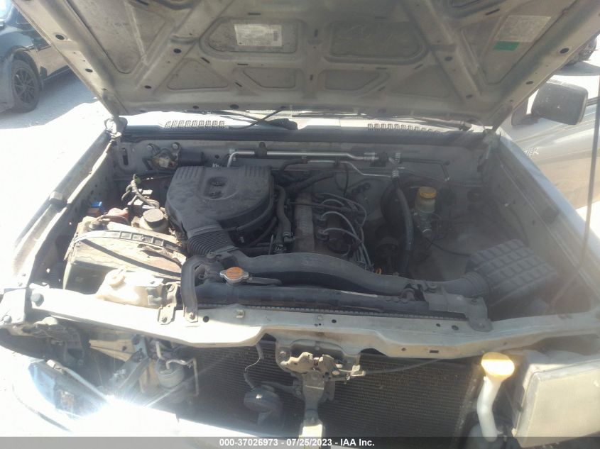 Photo 9 VIN: 1N6DD26SXYC415909 - NISSAN NAVARA (FRONTIER) 