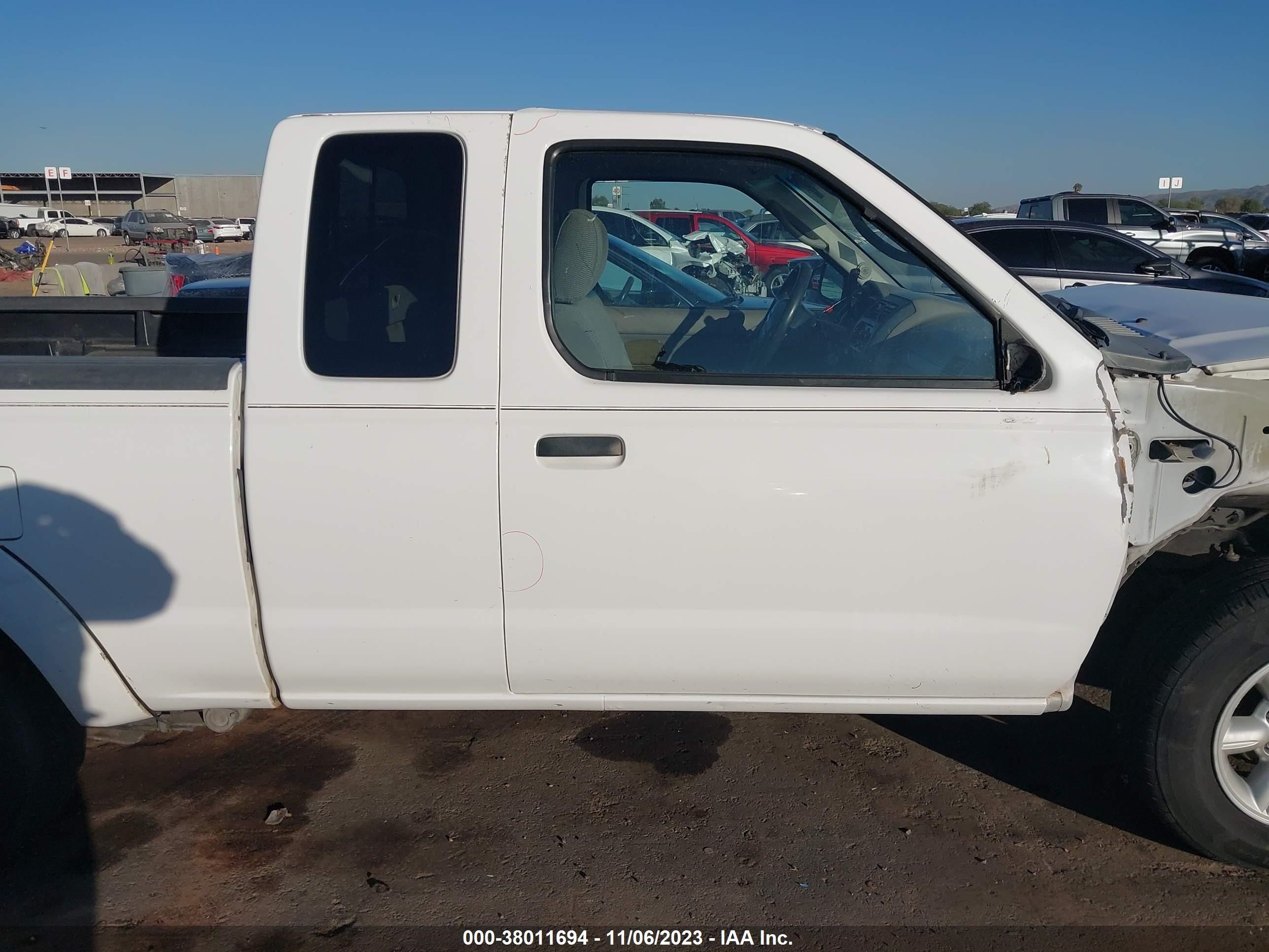 Photo 12 VIN: 1N6DD26T84C431996 - NISSAN NAVARA (FRONTIER) 