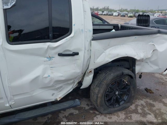 Photo 5 VIN: 1N6ED0EA6LN715218 - NISSAN FRONTIER 