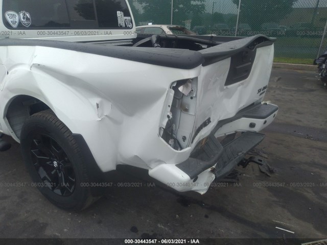 Photo 5 VIN: 1N6ED0EB4LN712990 - NISSAN FRONTIER 