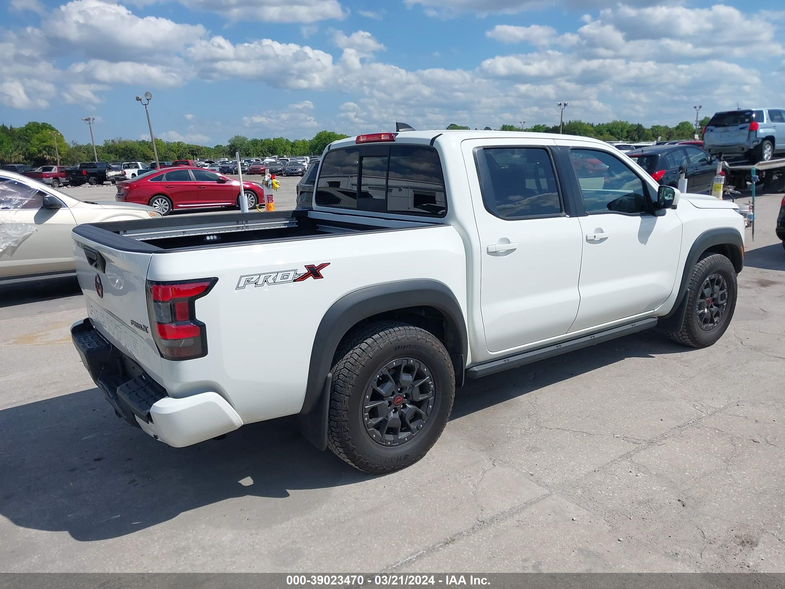 Photo 3 VIN: 1N6ED1EJ6NN665607 - NISSAN NAVARA (FRONTIER) 