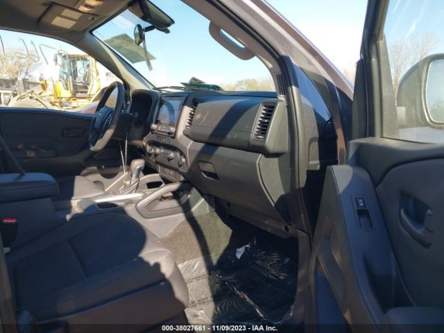 Photo 4 VIN: 1N6ED1EK5NN616004 - NISSAN FRONTIER 