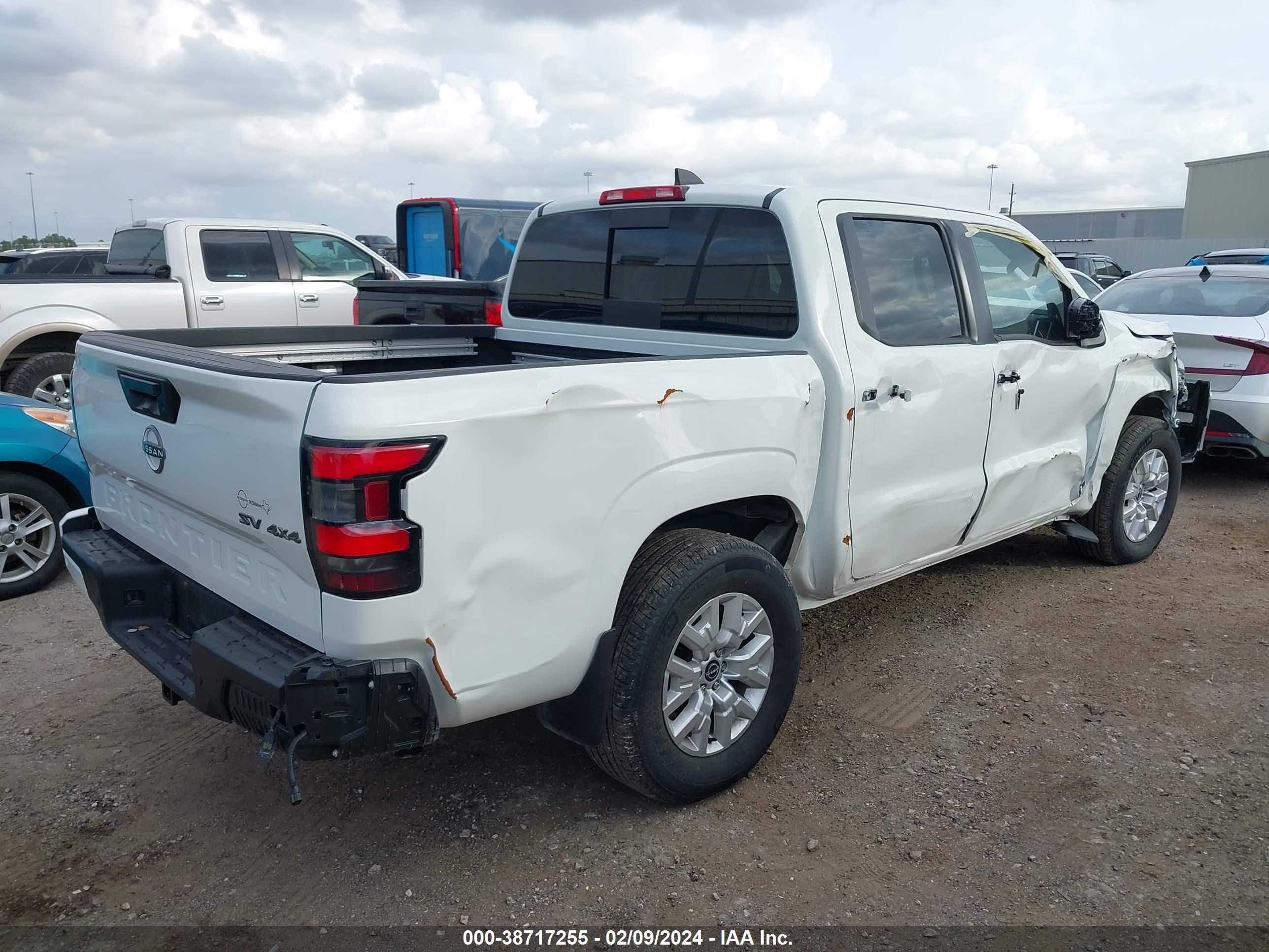 Photo 3 VIN: 1N6ED1EK5PN601246 - NISSAN NAVARA (FRONTIER) 