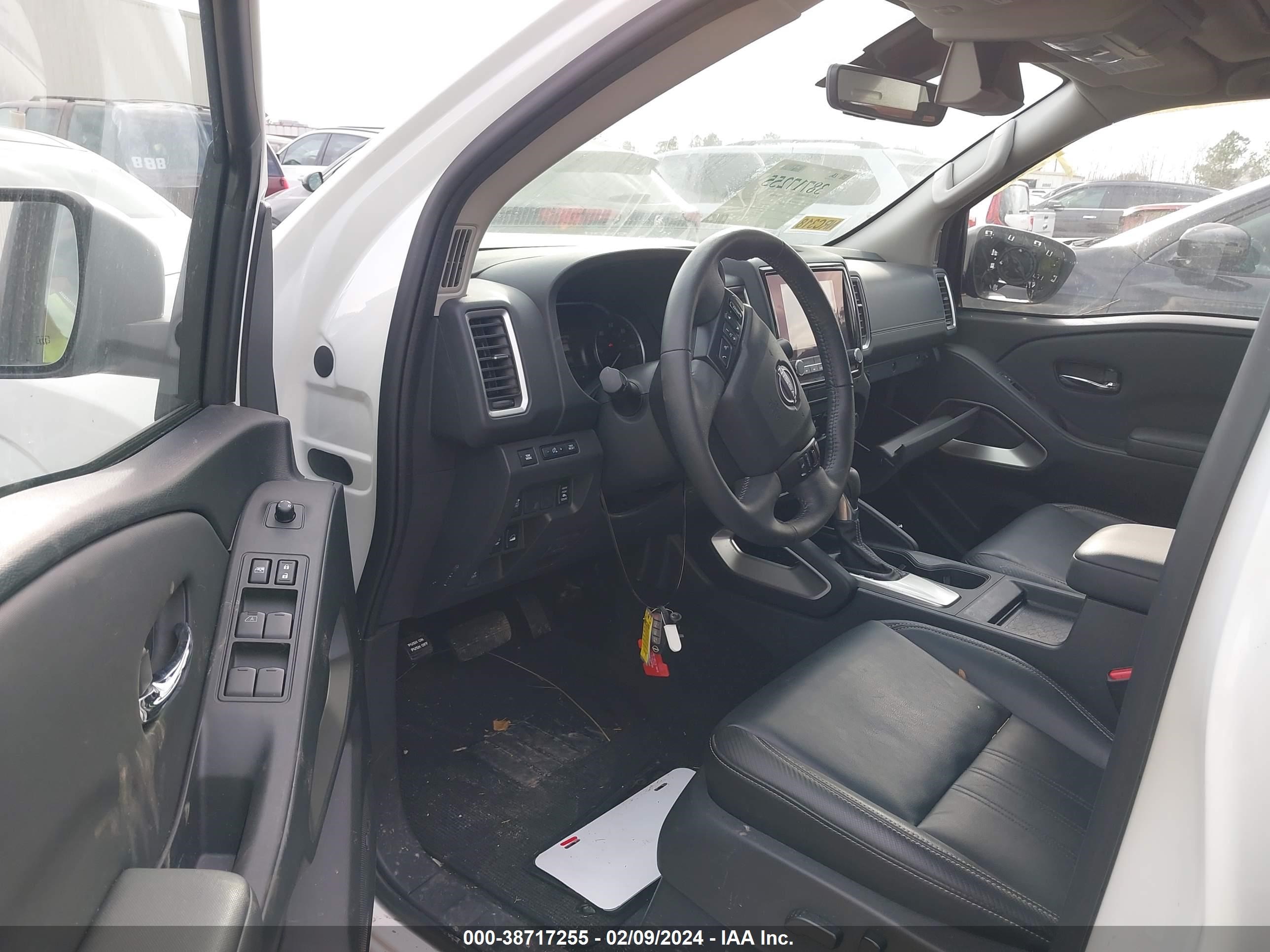 Photo 4 VIN: 1N6ED1EK5PN601246 - NISSAN NAVARA (FRONTIER) 