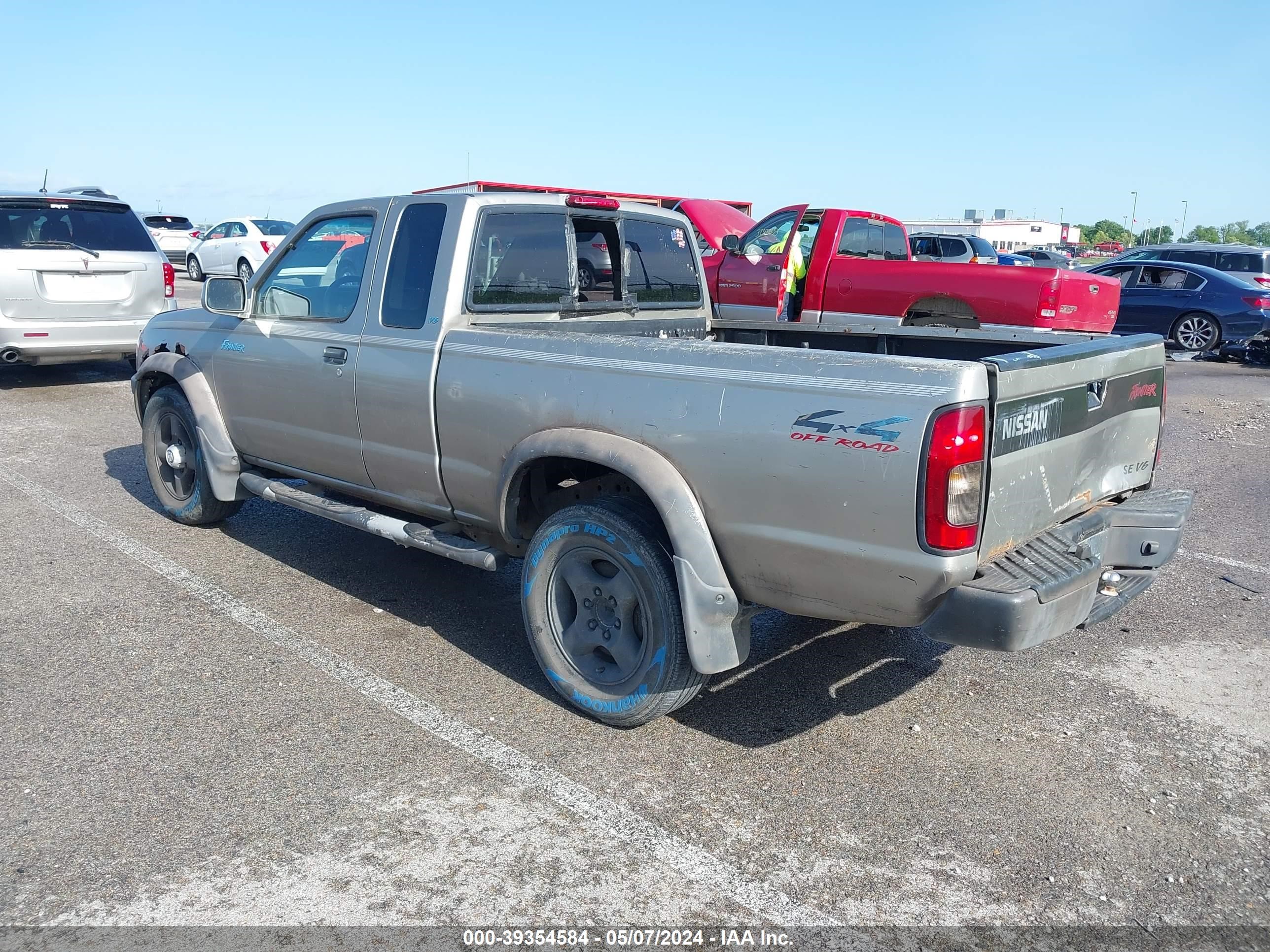 Photo 2 VIN: 1N6ED26Y1YC342308 - NISSAN NAVARA (FRONTIER) 