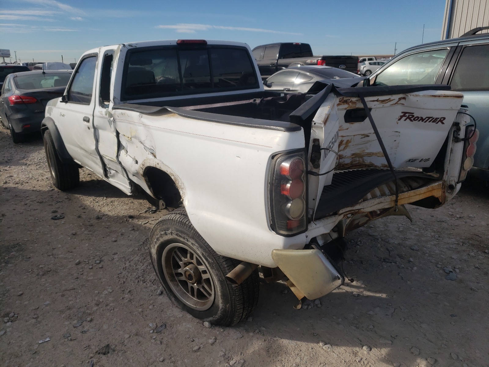 Photo 2 VIN: 1N6ED26Y5YC361556 - NISSAN FRONTIER K 