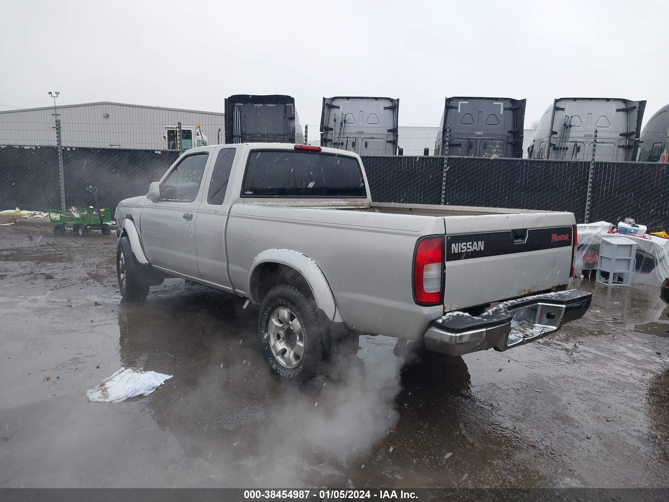 Photo 2 VIN: 1N6ED26Y9XC318210 - NISSAN NAVARA (FRONTIER) 