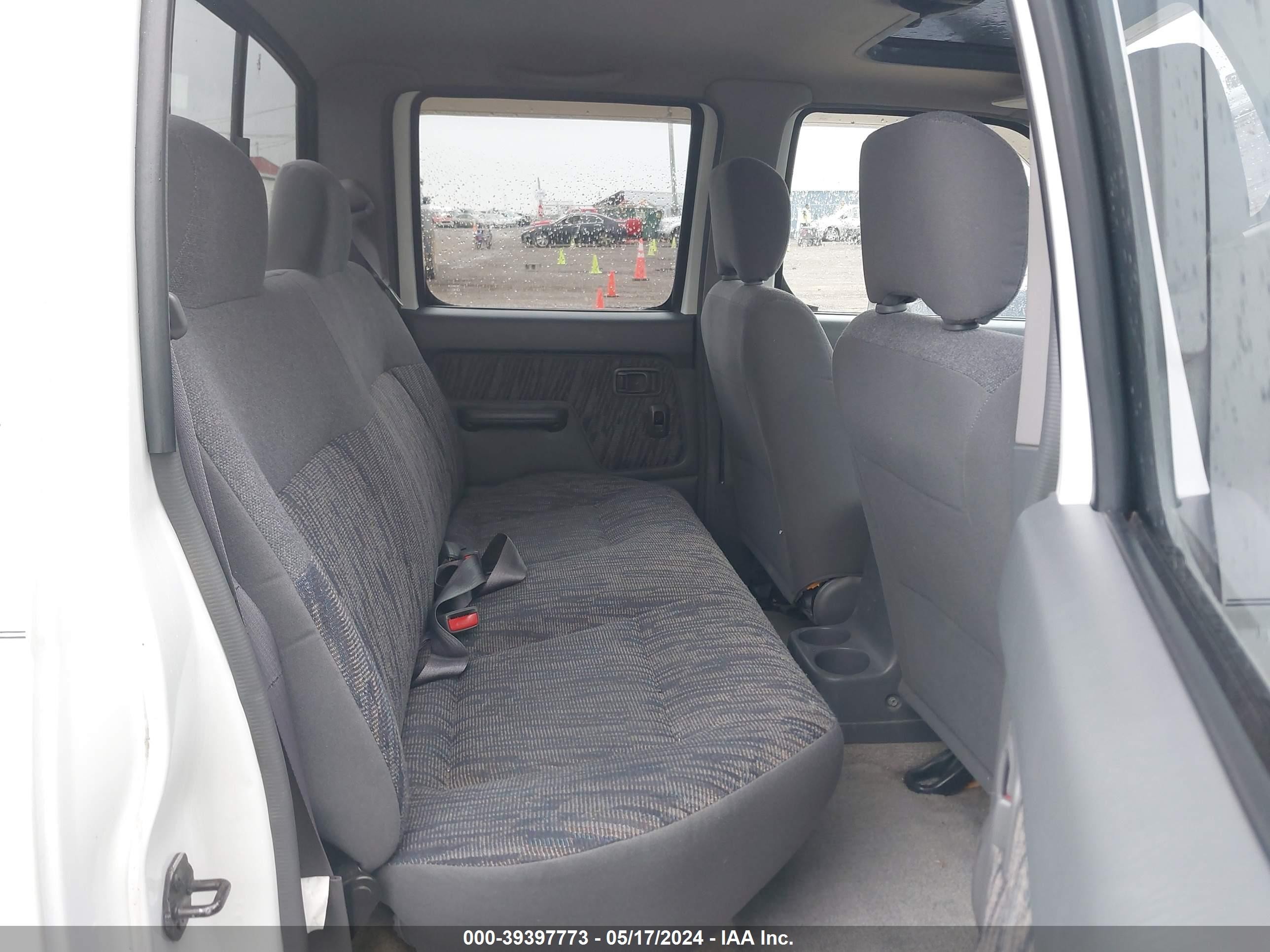 Photo 7 VIN: 1N6ED27T2YC385977 - NISSAN NAVARA (FRONTIER) 