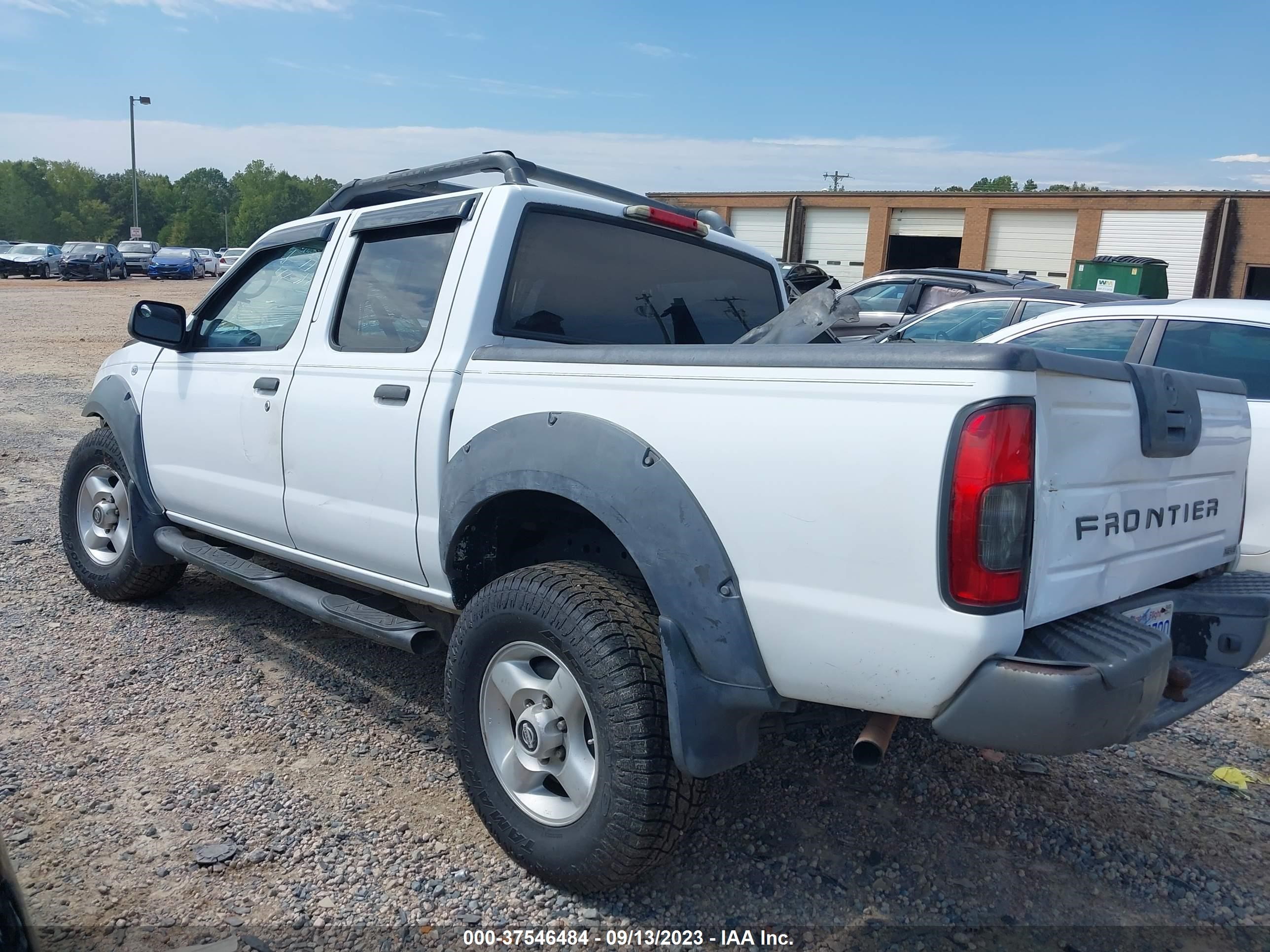 Photo 2 VIN: 1N6ED27T72C368826 - CHEVROLET TAHOE 