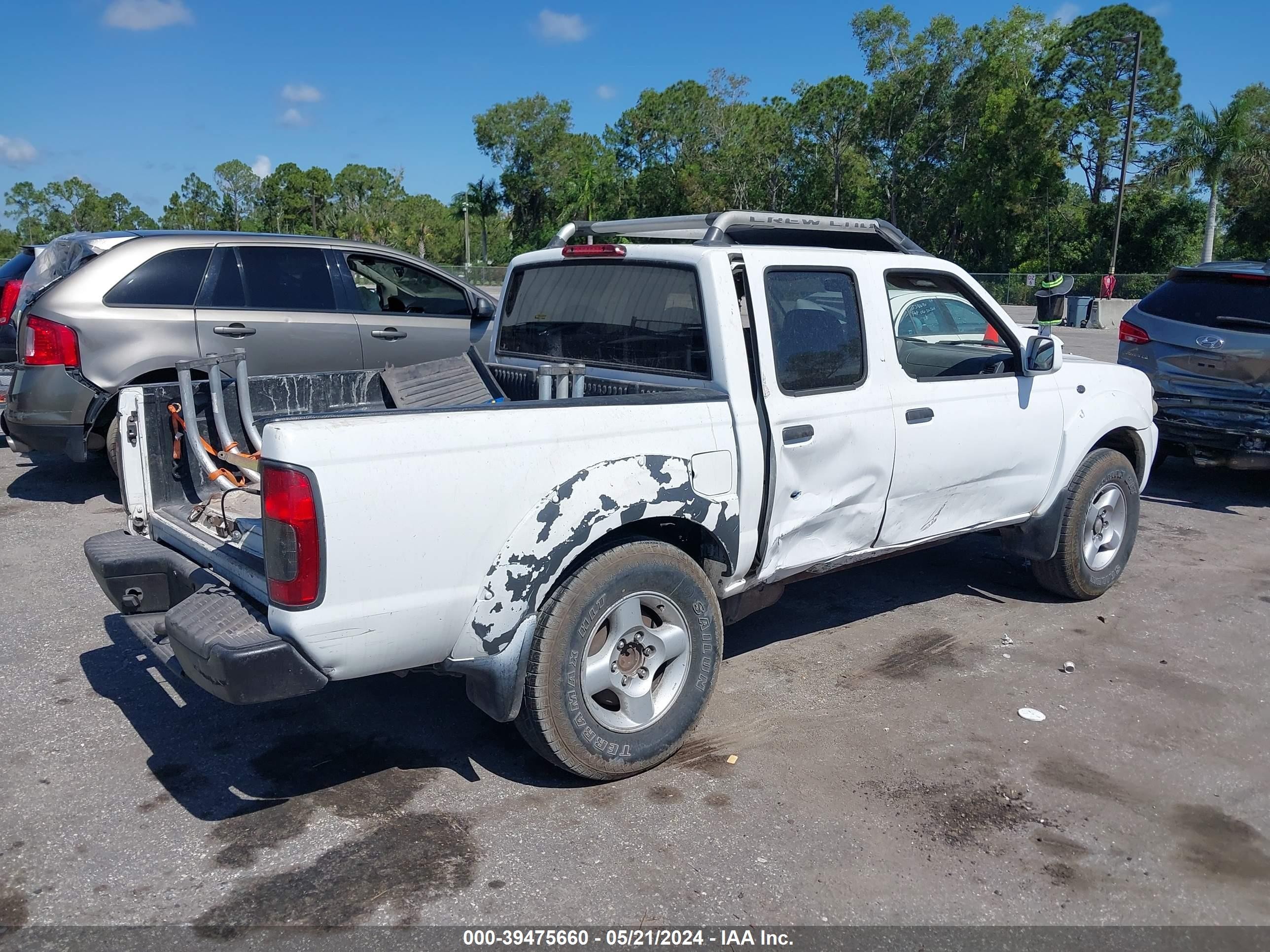 Photo 3 VIN: 1N6ED27TX1C323779 - NISSAN NAVARA (FRONTIER) 