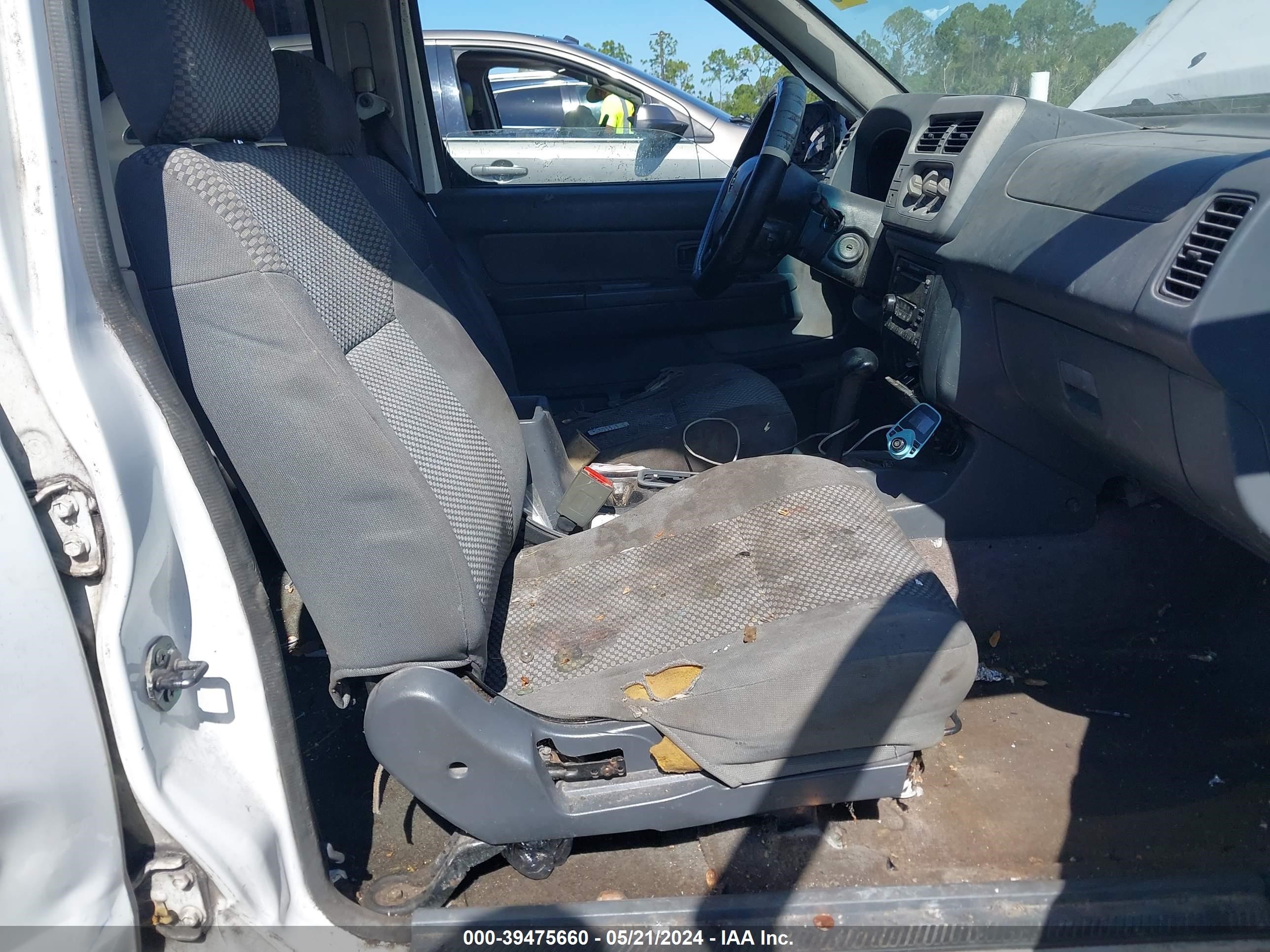 Photo 4 VIN: 1N6ED27TX1C323779 - NISSAN NAVARA (FRONTIER) 