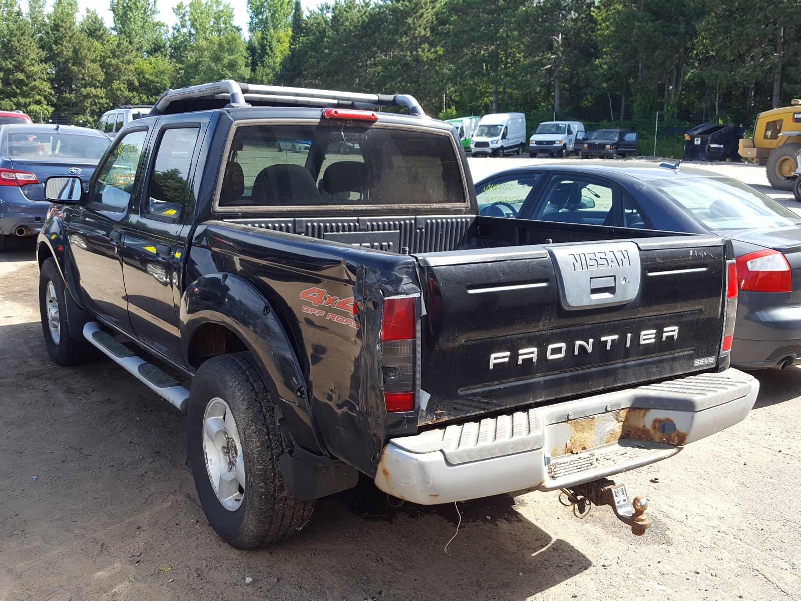 Photo 2 VIN: 1N6ED27Y81C341385 - NISSAN FRONTIER C 