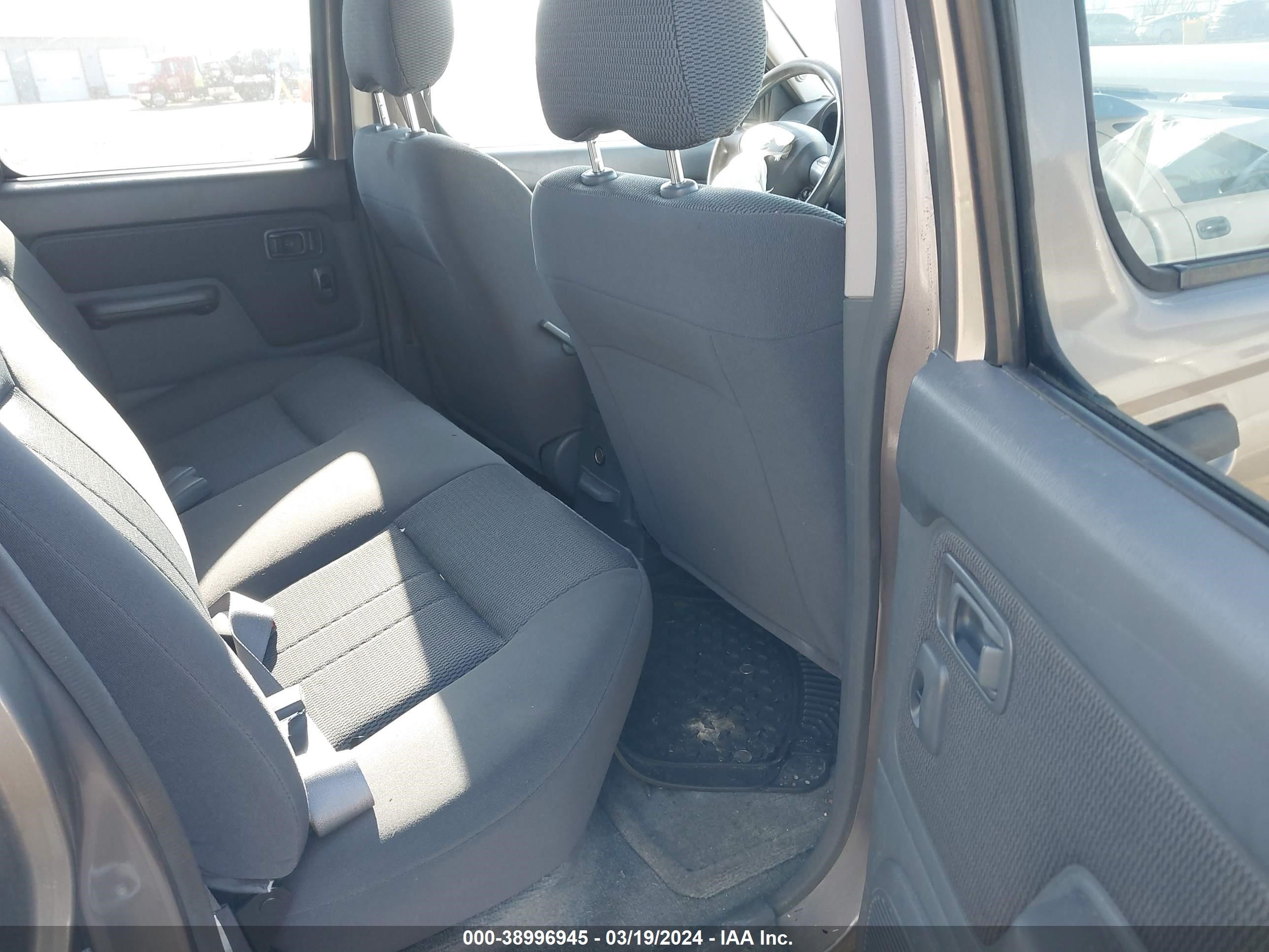 Photo 7 VIN: 1N6ED29YX4C420428 - NISSAN NAVARA (FRONTIER) 