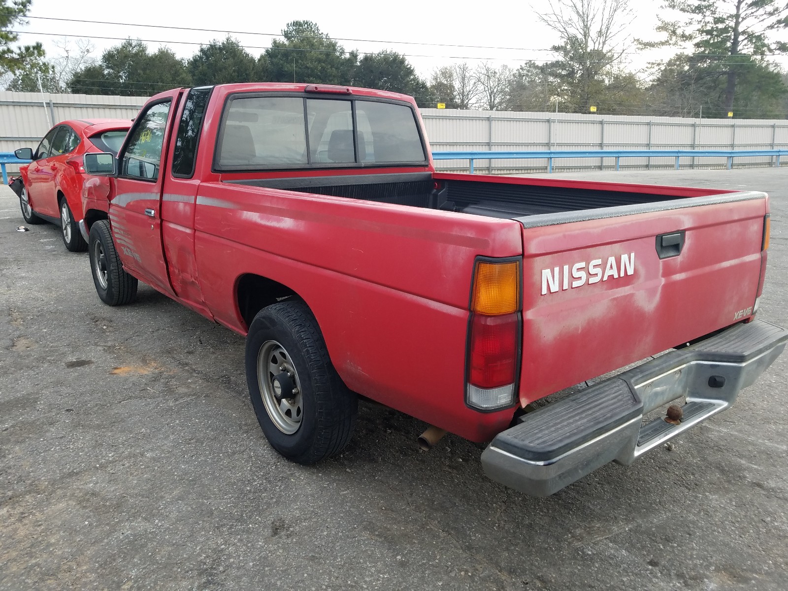 Photo 2 VIN: 1N6HD16SXSC396815 - NISSAN TRUCK KING 