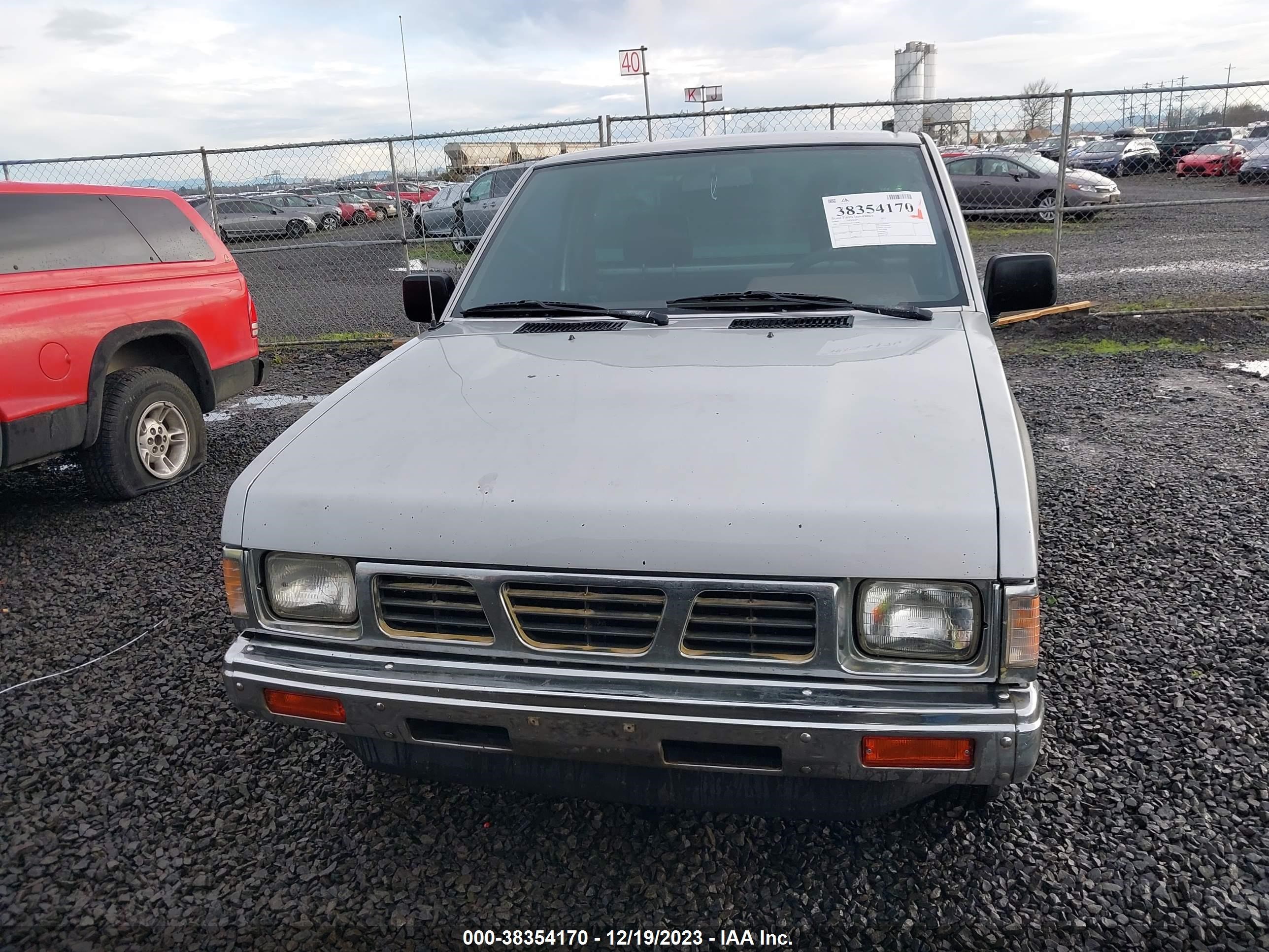 Photo 11 VIN: 1N6SD11S2LC325848 - NISSAN NULL 