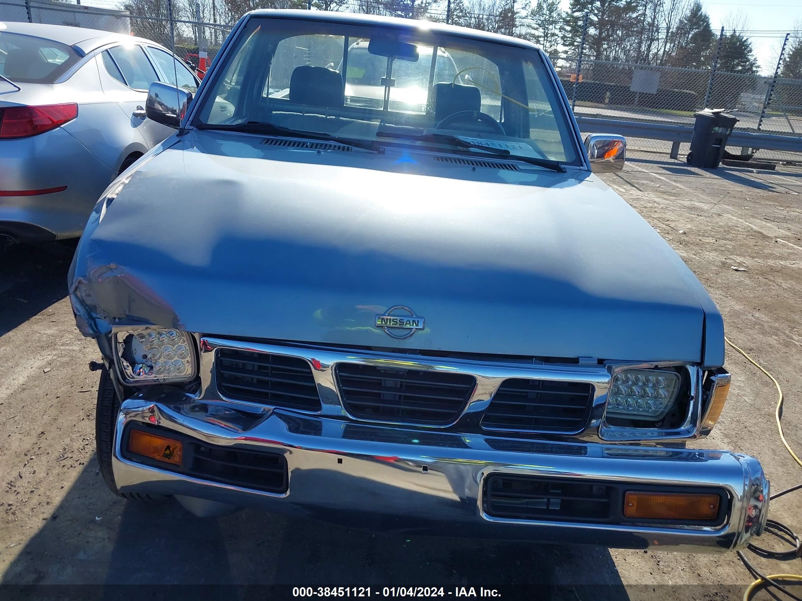 Photo 5 VIN: 1N6SD11S3PC406959 - NISSAN NULL 