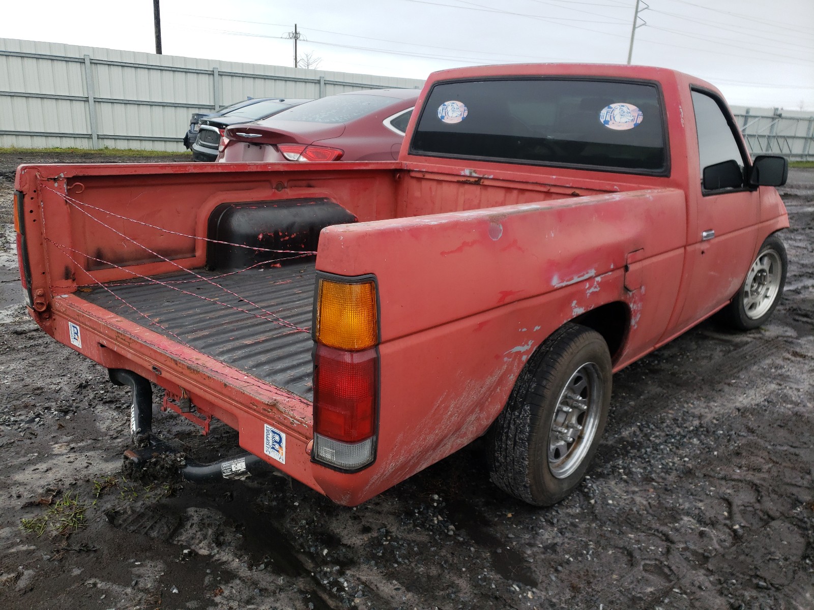 Photo 3 VIN: 1N6SD11S5PC305504 - NISSAN TRUCK SHOR 