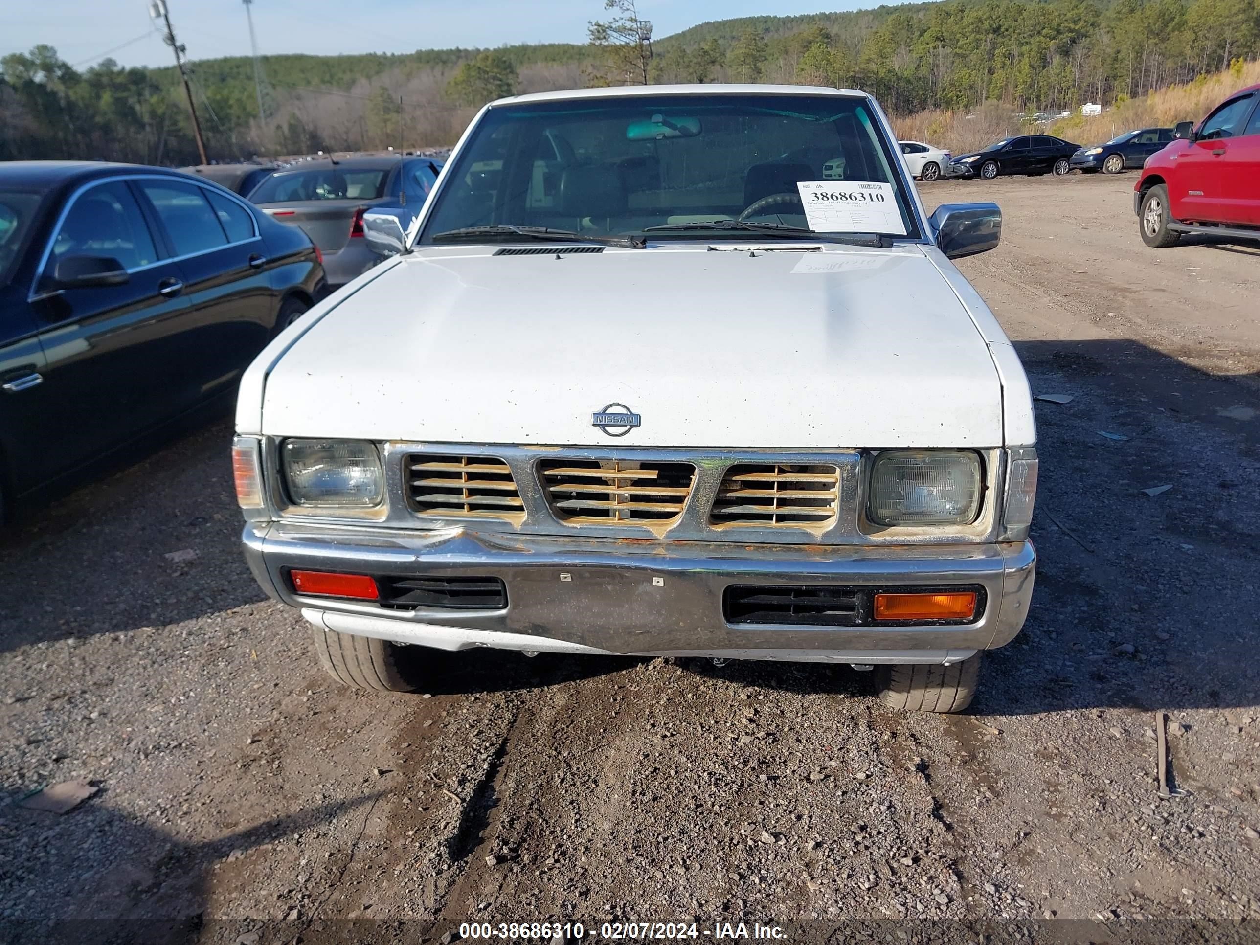 Photo 5 VIN: 1N6SD11S5SC321212 - NISSAN ALL 