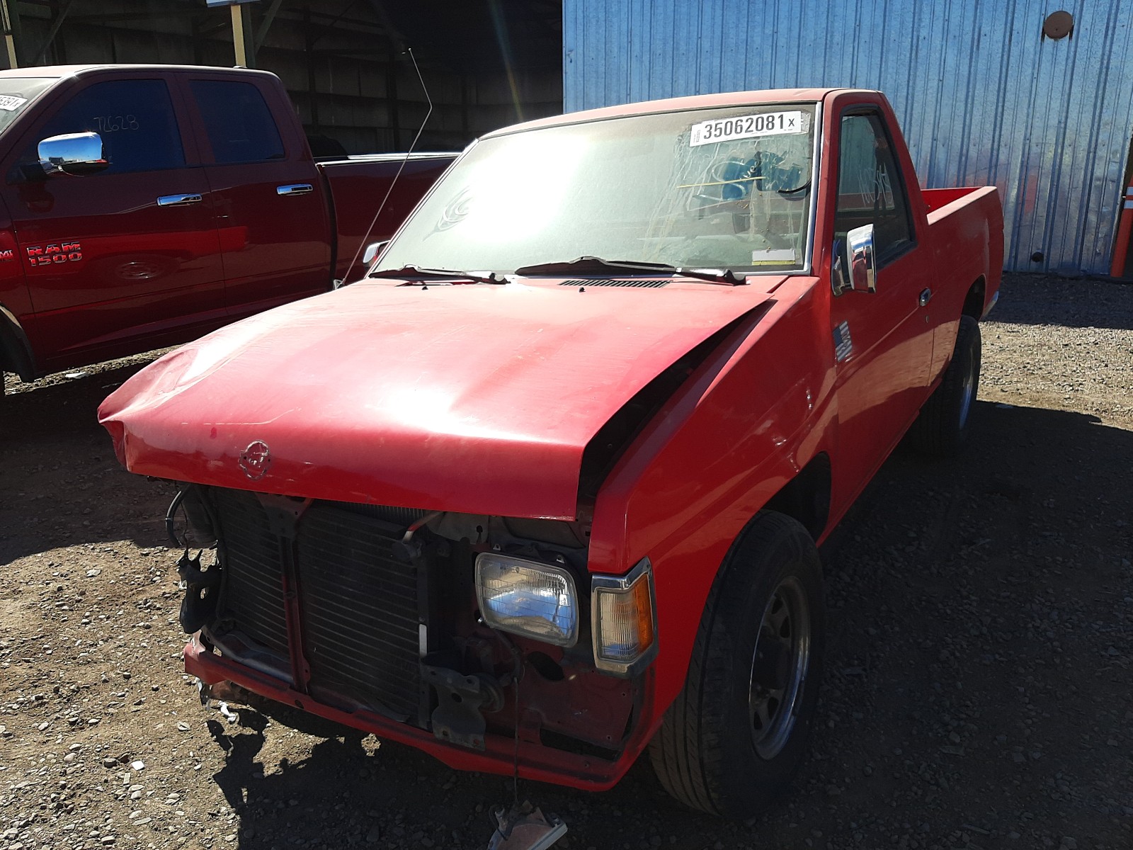 Photo 1 VIN: 1N6SD11SXRC353065 - NISSAN TRUCK BASE 