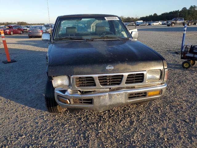 Photo 4 VIN: 1N6SD11SXTC327993 - NISSAN TRUCK BASE 