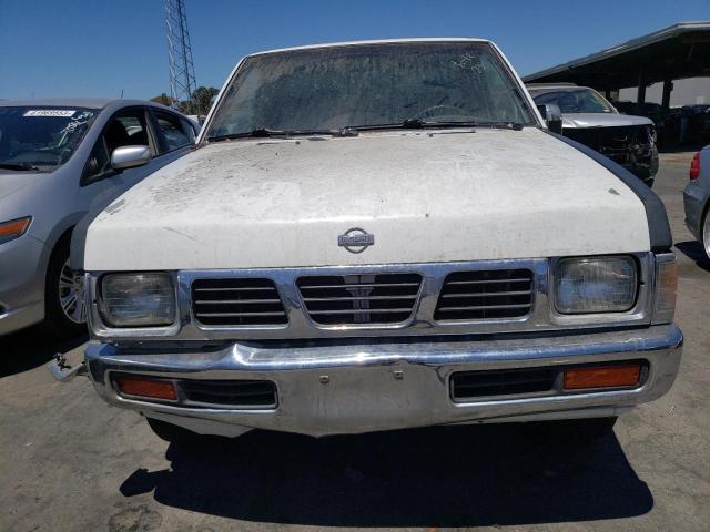 Photo 4 VIN: 1N6SD16S0VC351800 - NISSAN TRUCK KING 