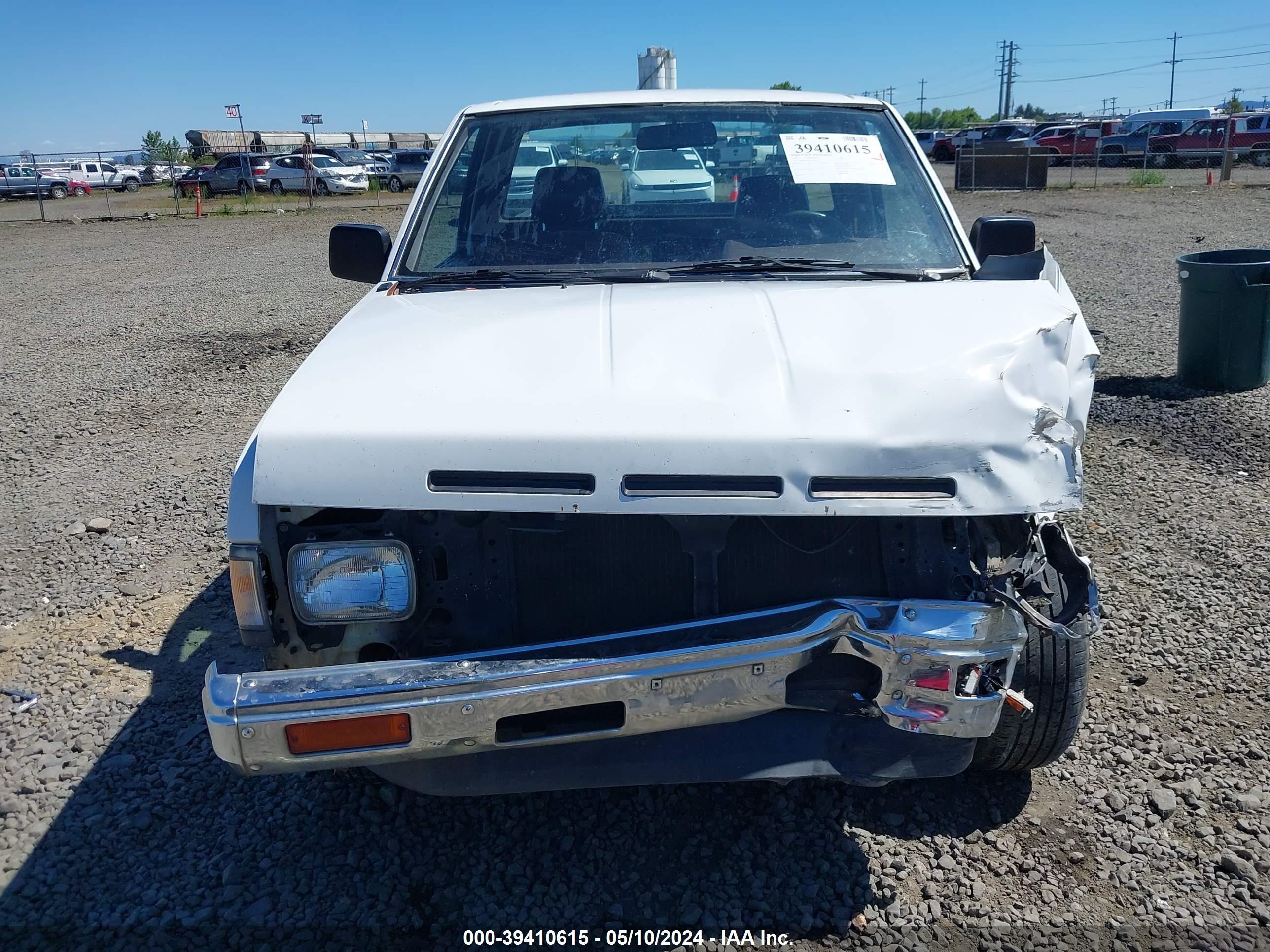 Photo 12 VIN: 1N6SD16S2LC343517 - NISSAN NULL 