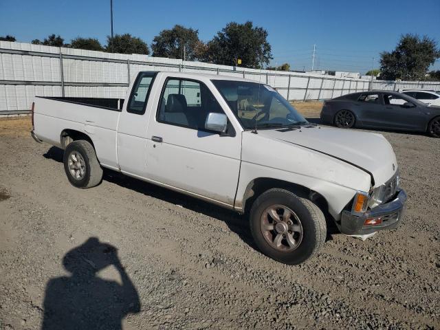 Photo 3 VIN: 1N6SD16S2VC358540 - NISSAN TRUCK KING 