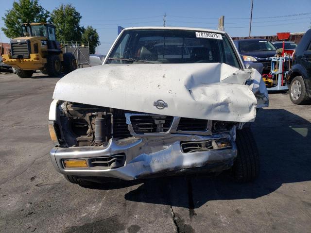 Photo 4 VIN: 1N6SD16S4SC314969 - NISSAN TRUCK KING 