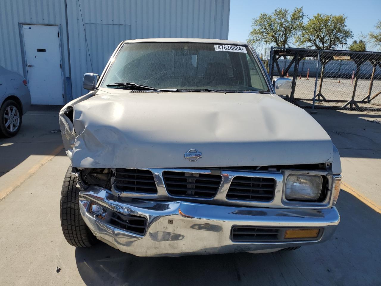 Photo 4 VIN: 1N6SD16S4VC397016 - NISSAN TITAN 