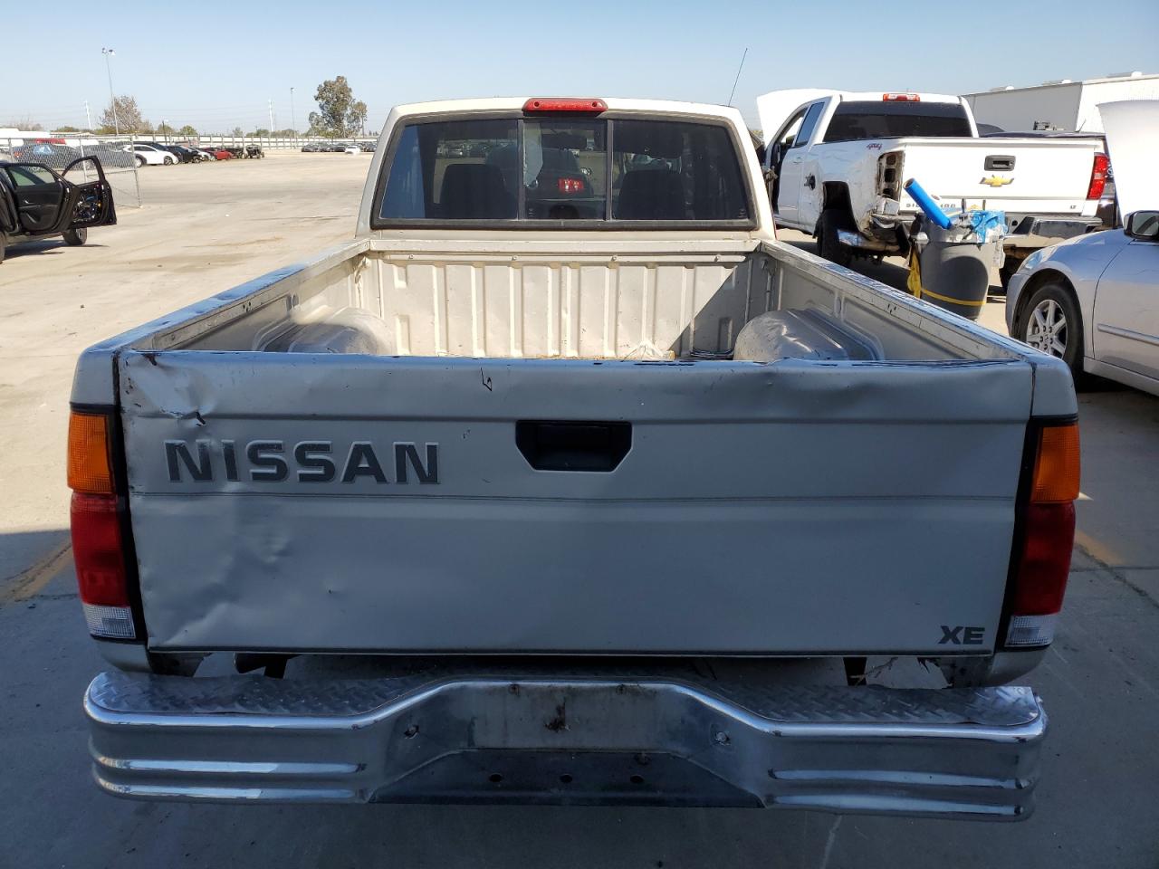 Photo 5 VIN: 1N6SD16S4VC397016 - NISSAN TITAN 