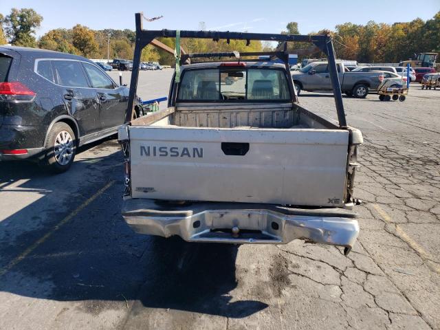 Photo 5 VIN: 1N6SD16S6TC364628 - NISSAN TRUCK KING 