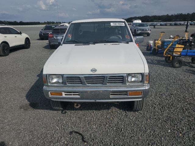 Photo 4 VIN: 1N6SD16Y6SC321121 - NISSAN TRUCK KING 