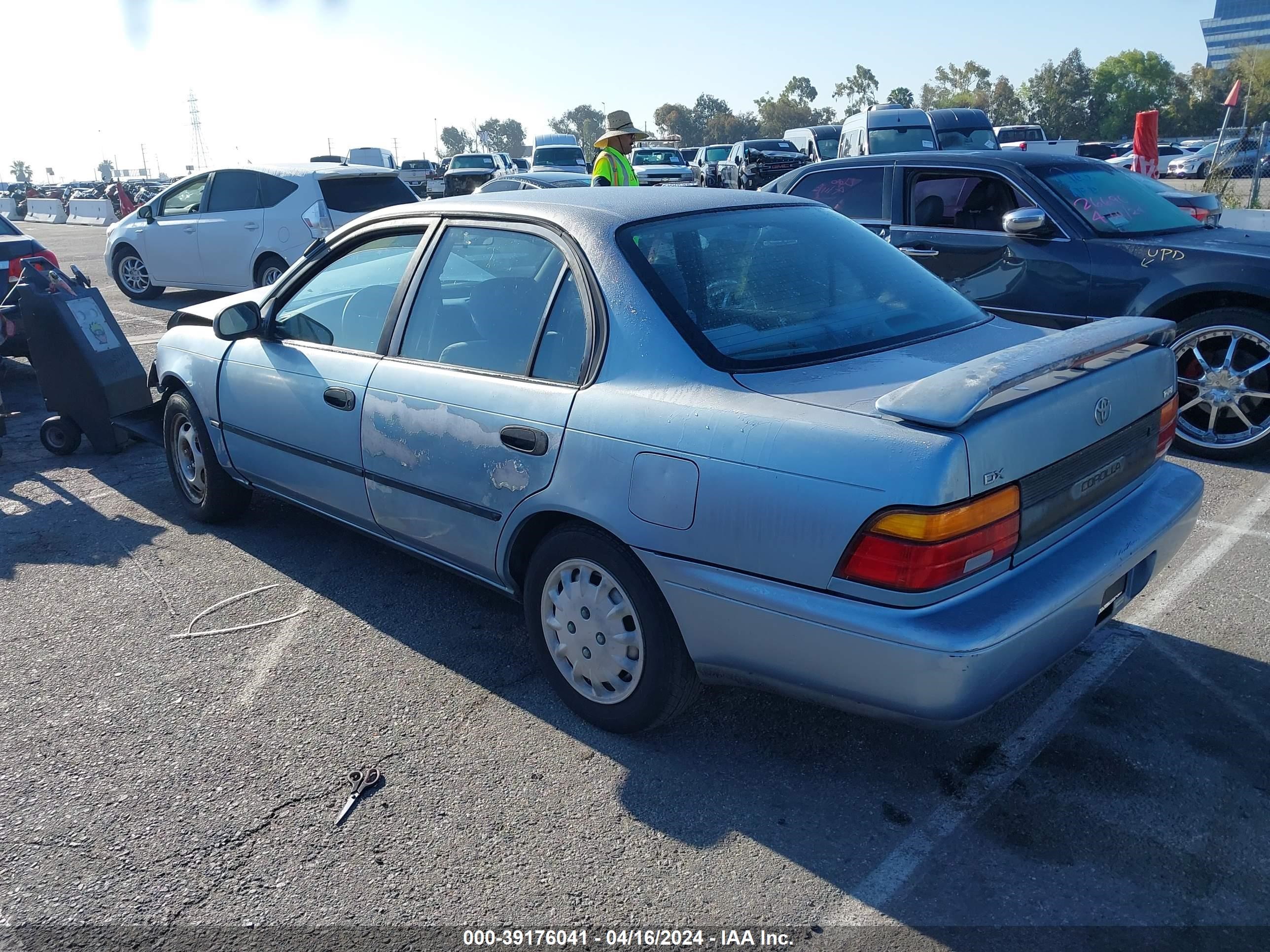 Photo 2 VIN: 1NXAE09B6SZ259755 - TOYOTA COROLLA 