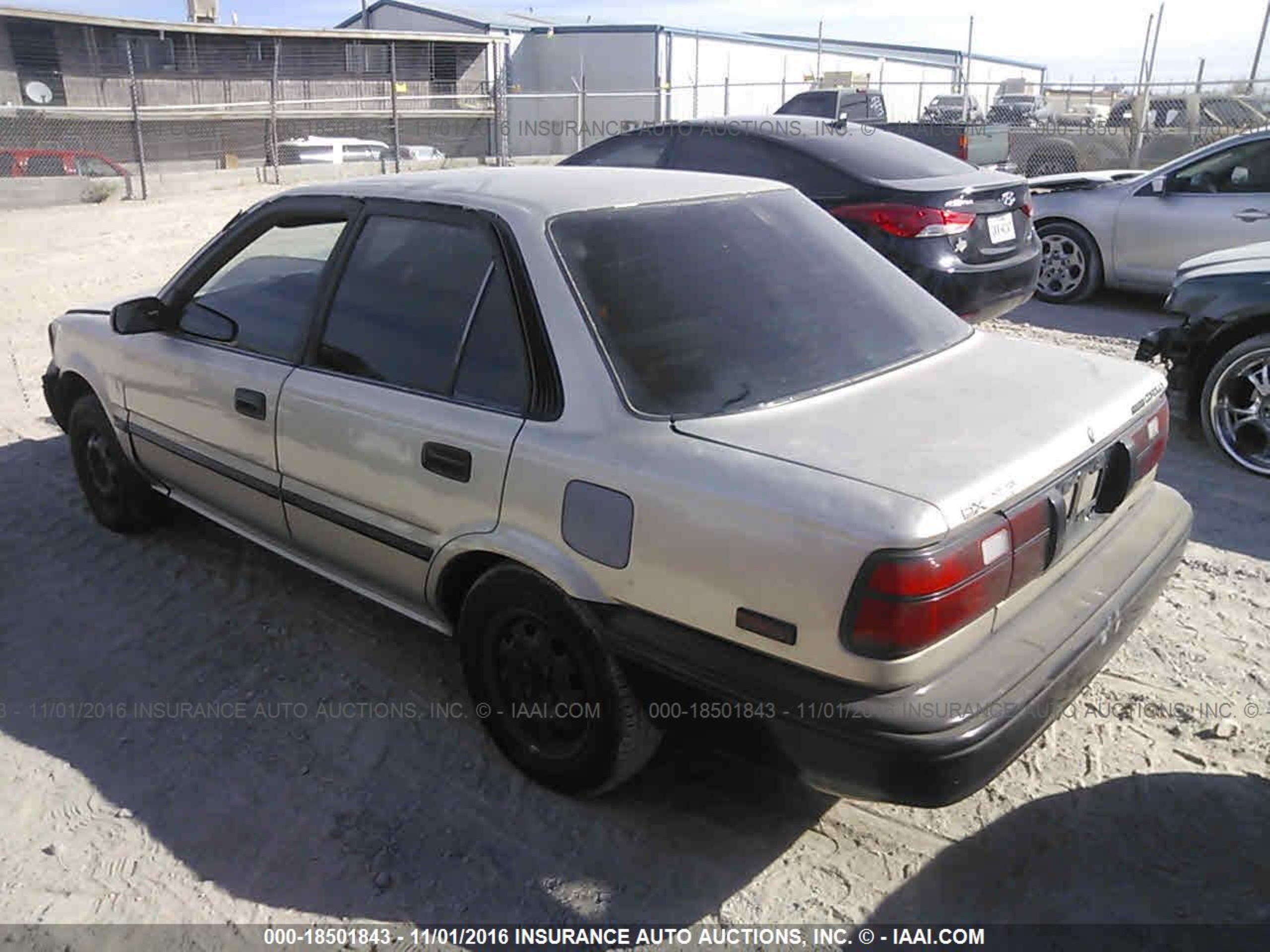 Photo 2 VIN: 1NXAE94A5MZ183211 - TOYOTA COROLLA 