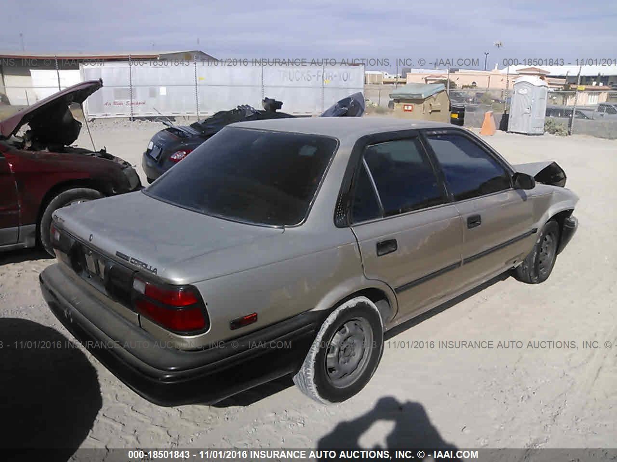 Photo 3 VIN: 1NXAE94A5MZ183211 - TOYOTA COROLLA 