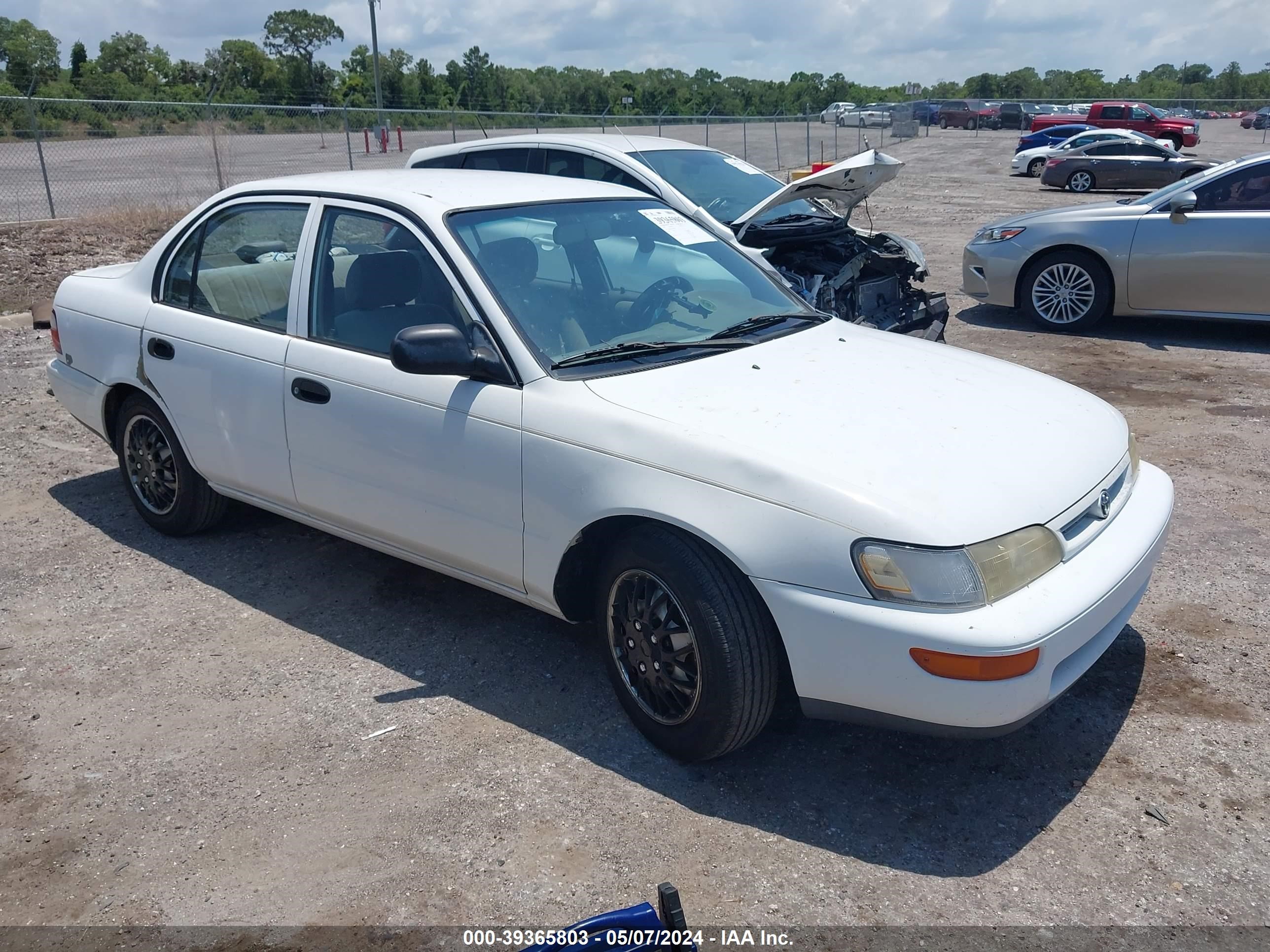 Photo 0 VIN: 1NXBA02E4VZ569587 - TOYOTA COROLLA 